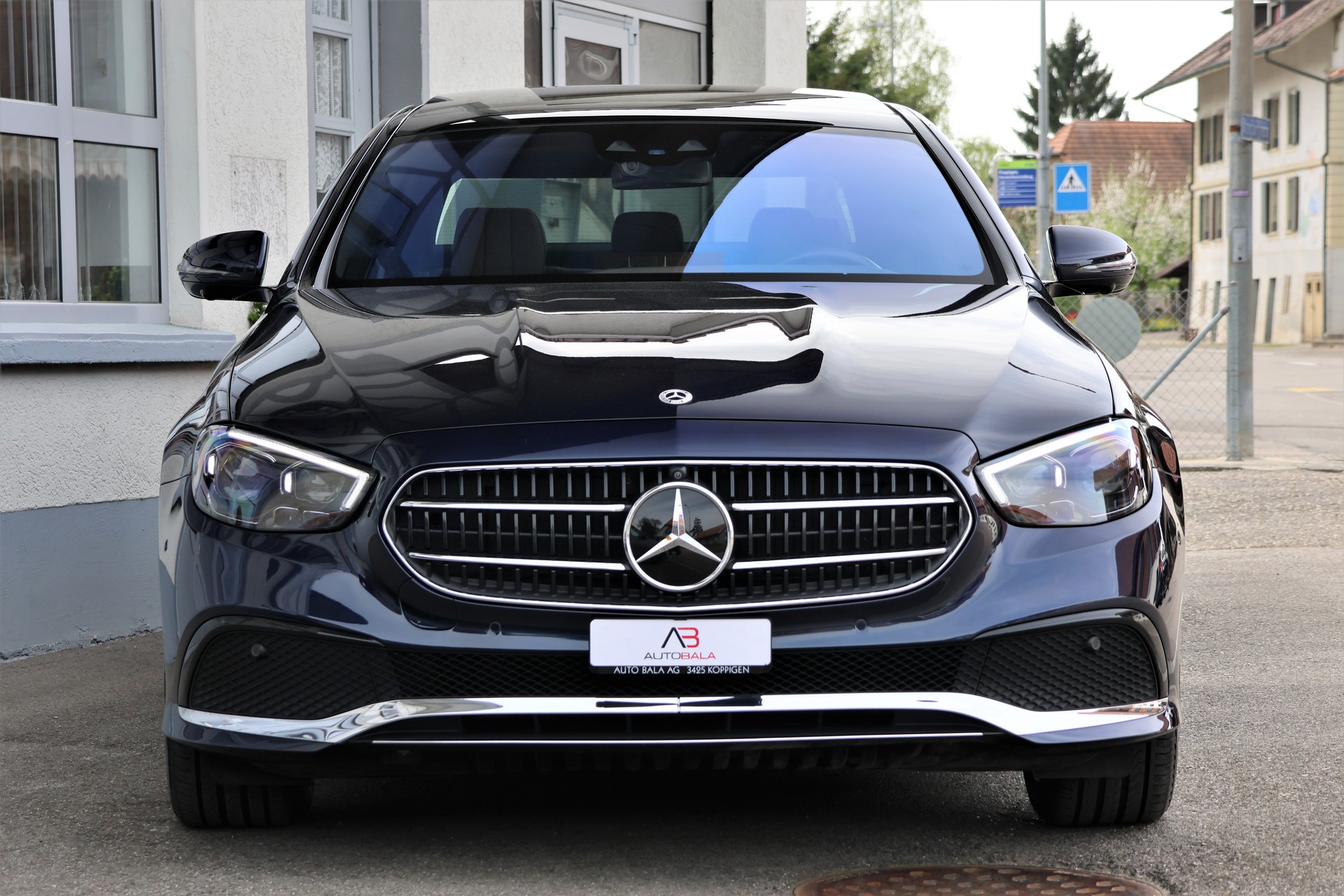 MERCEDES-BENZ E 400 d 4Matic Avantgarde 9G-Tronic (CH) MSI+-showroom-element-1