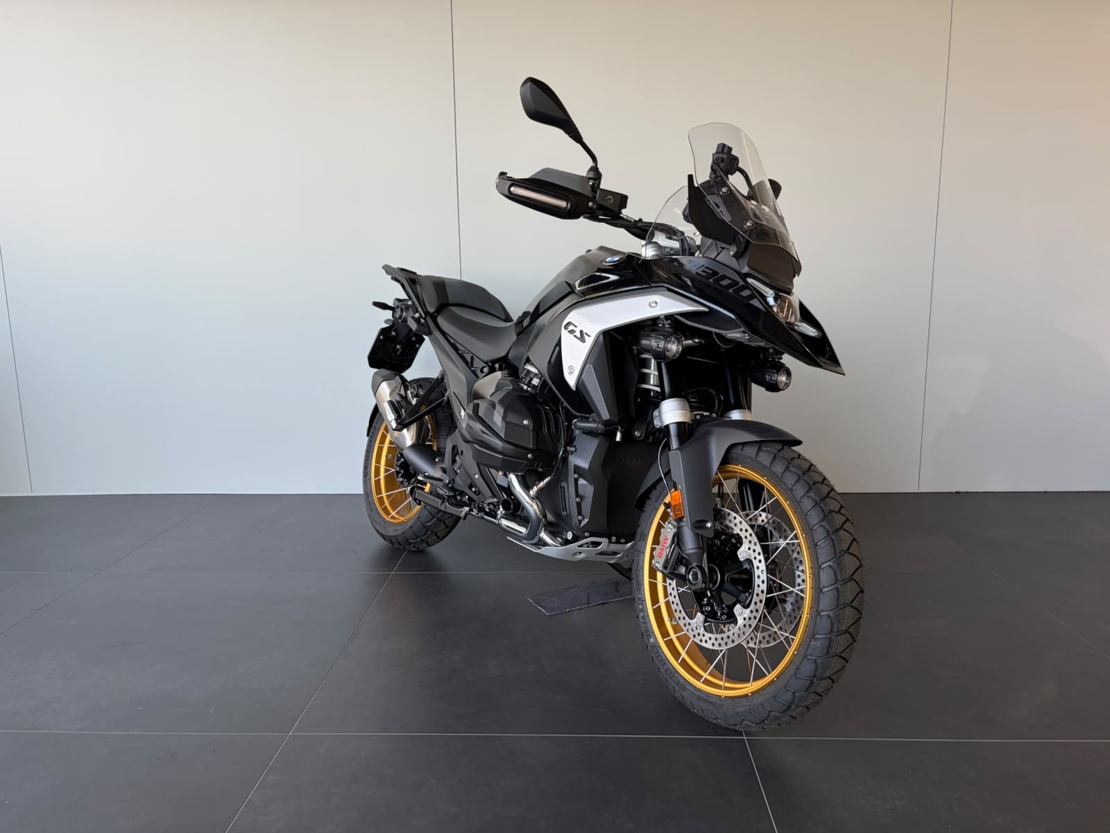 BMW R 1300 GS ASA - ab 271.- im 2.9% Leasing*-image-1