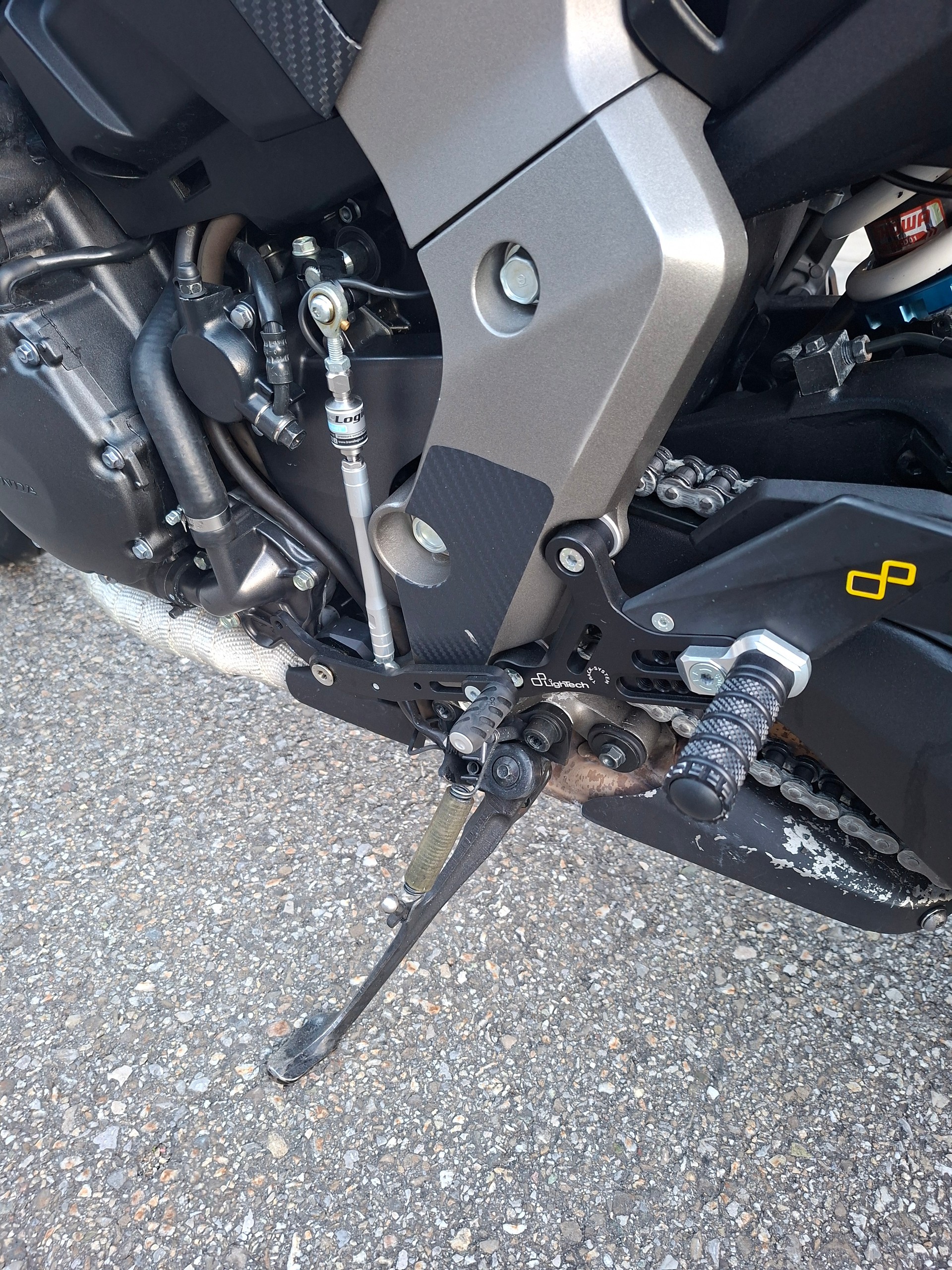 HONDA CB 1000 R ABS-image-3