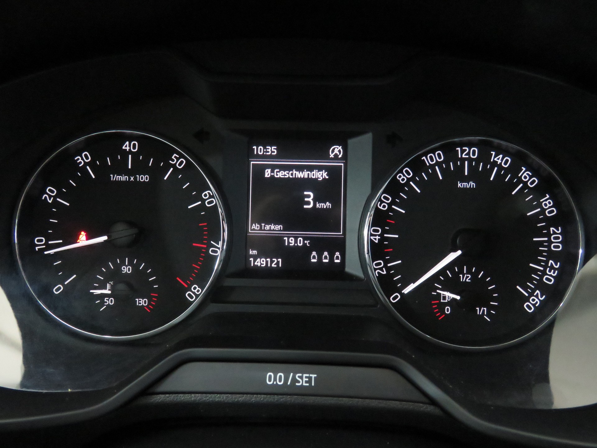 SKODA Octavia Combi 1.8 TSI Ambition 4x4 DSG (Automat)-image-16
