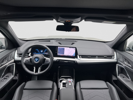 BMW X1 xDrive 25e M Sport-image-10