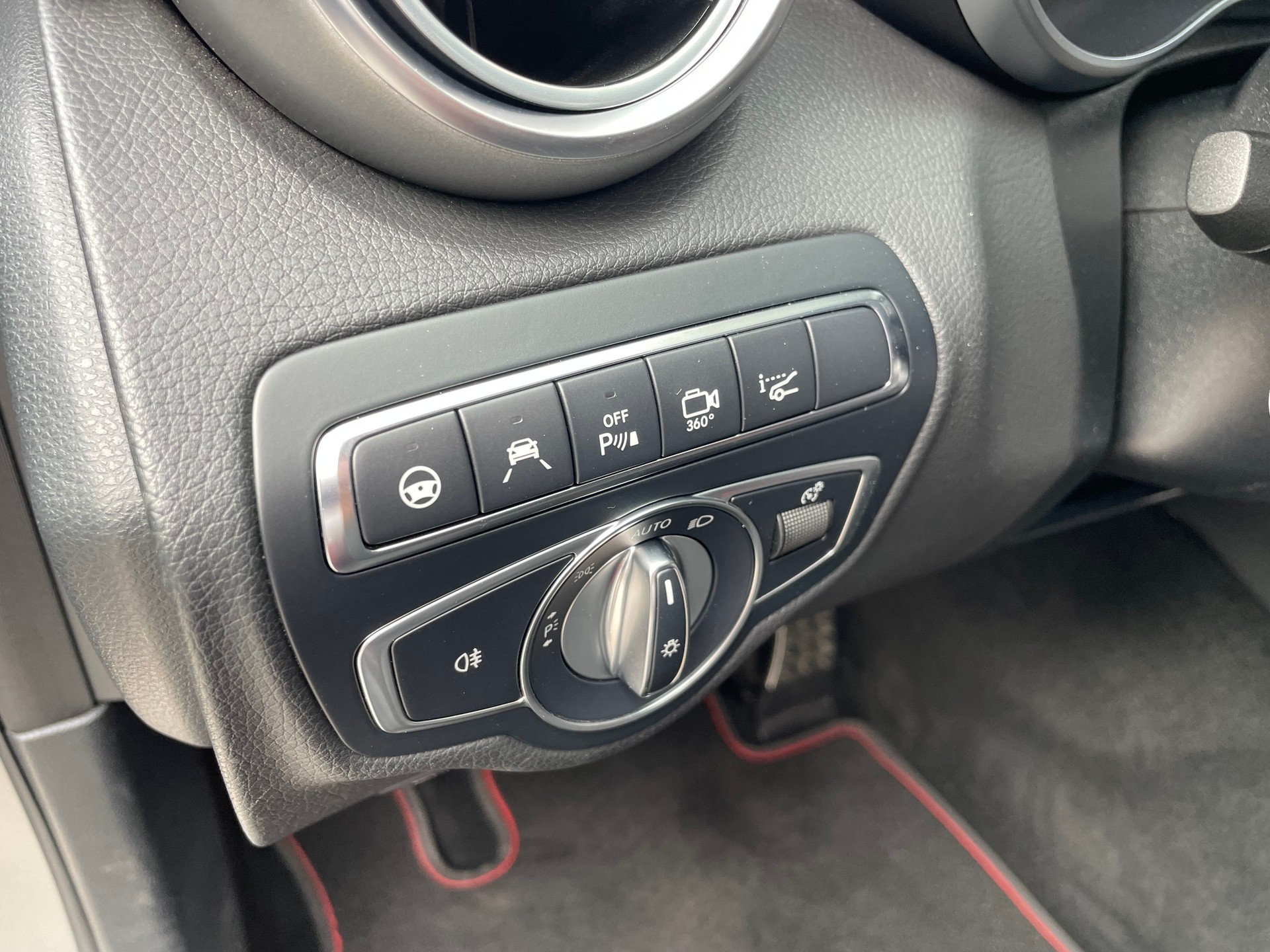 MERCEDES-BENZ C 43 AMG 4Matic 9G-Tronic-image-15