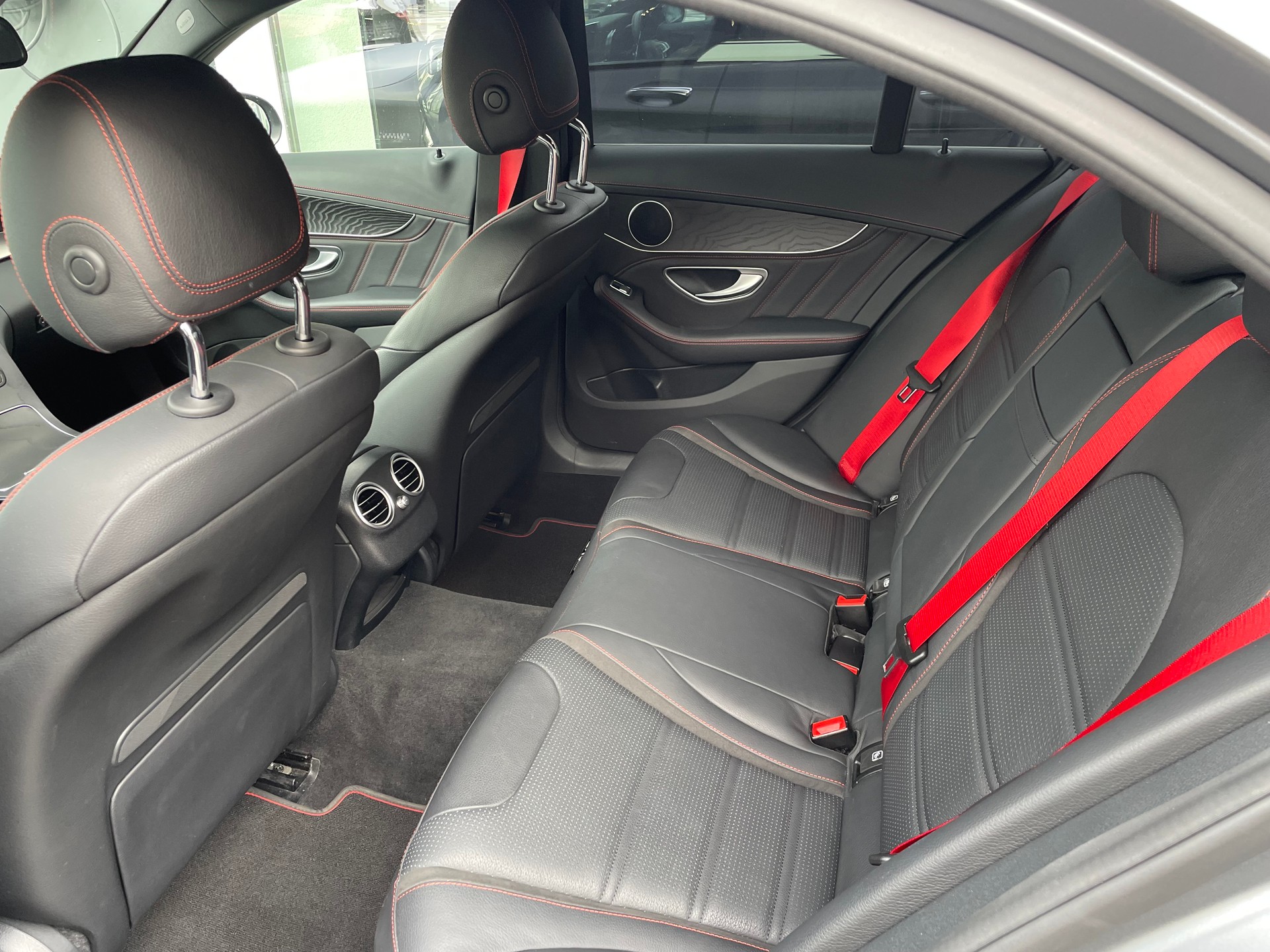 MERCEDES-BENZ C 43 AMG 4Matic 9G-Tronic-image-11
