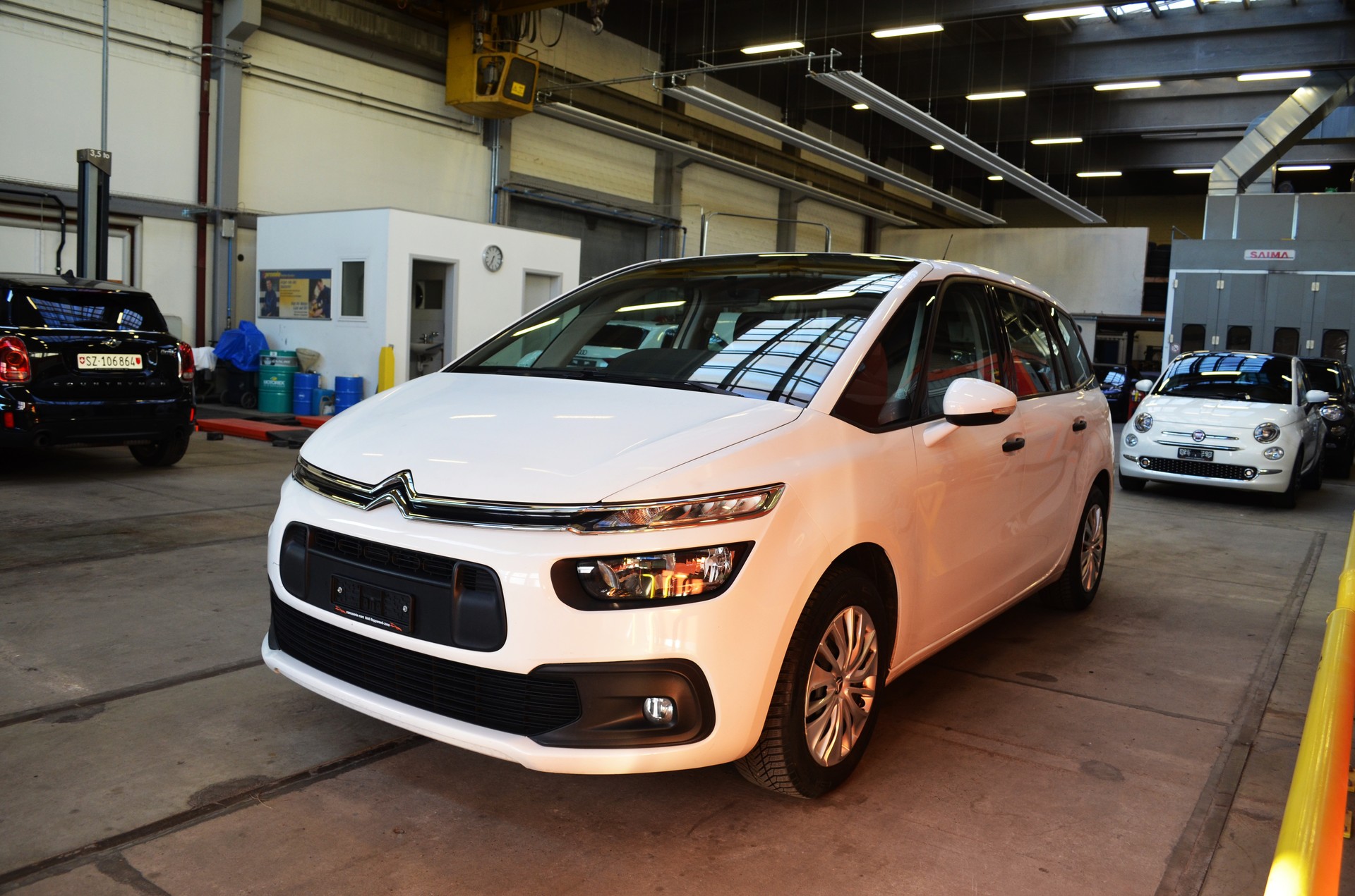 CITROEN Grand C4 Picasso 1.2 Pure Tech Live-image-2