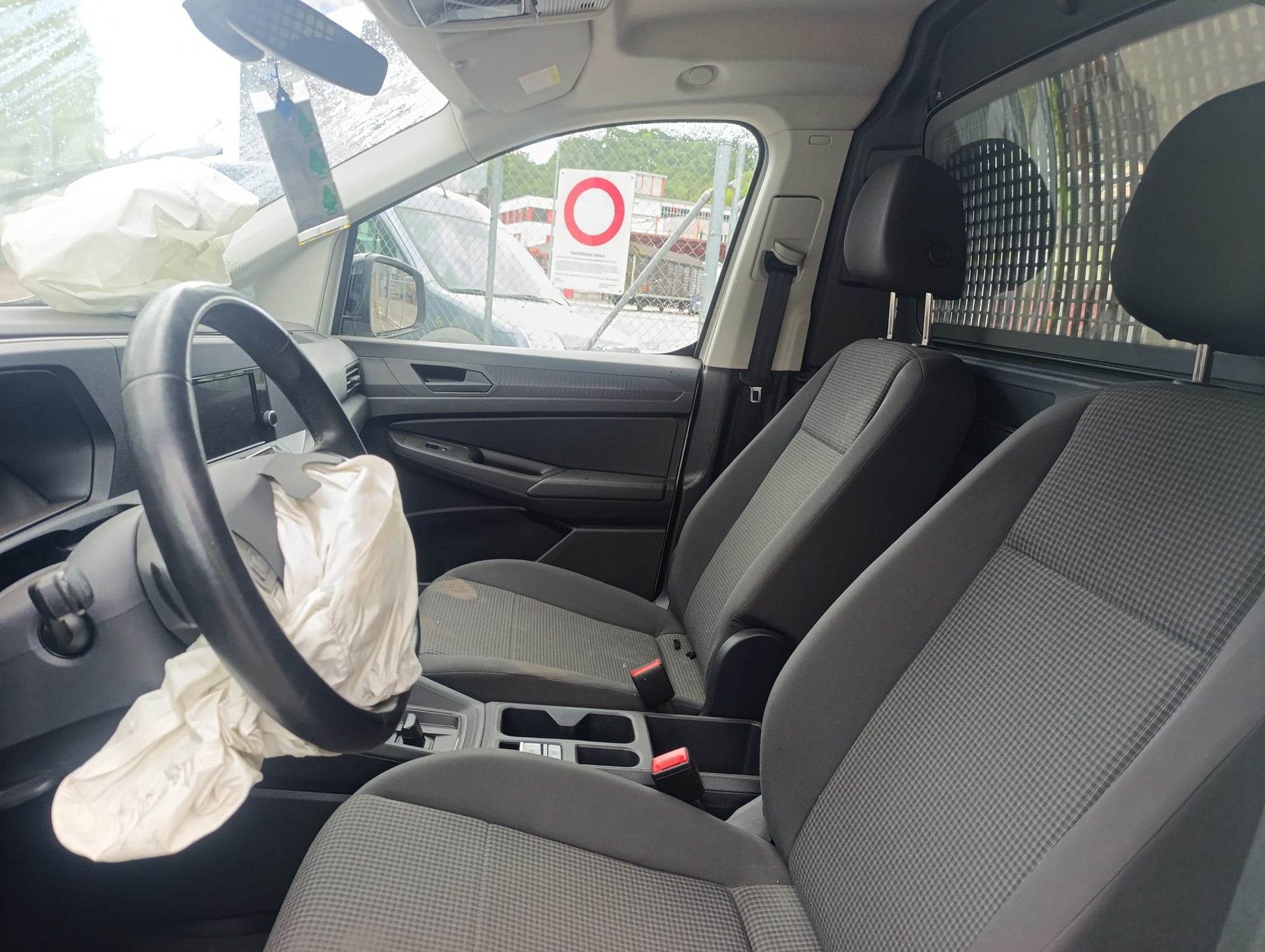 VW Caddy Cargo 1.5 TSI DSG-image-8