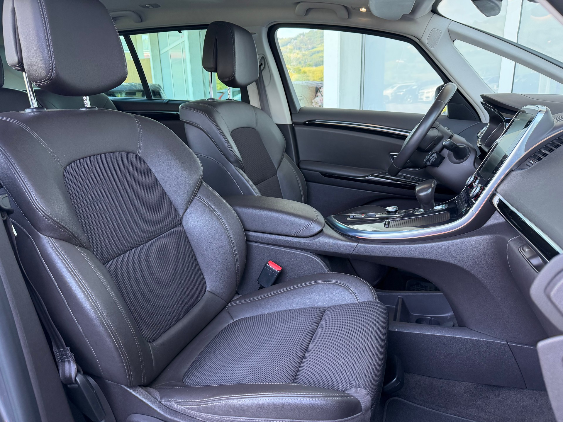 RENAULT Espace 1.6 dCi Intens EDC-showroom-element-3