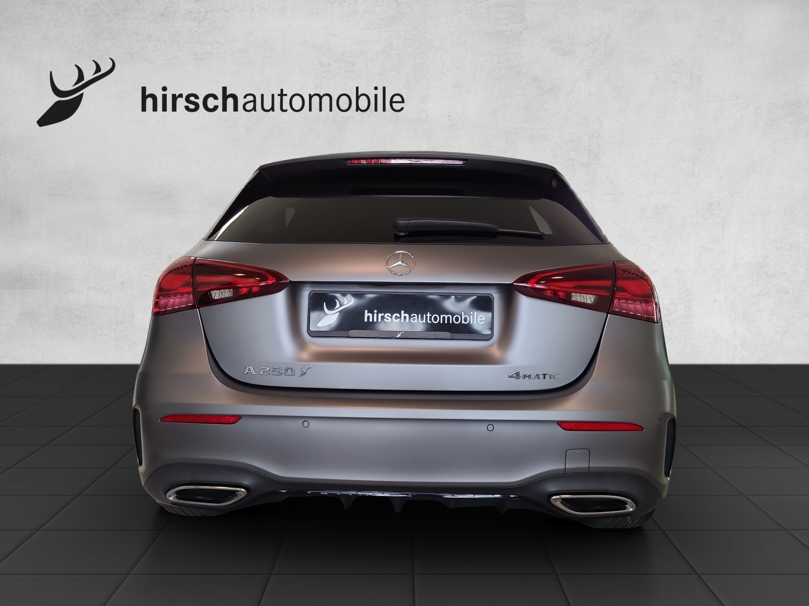 MERCEDES-BENZ A 250 4Matic AMG Line 7G-DCT-showroom-element-2