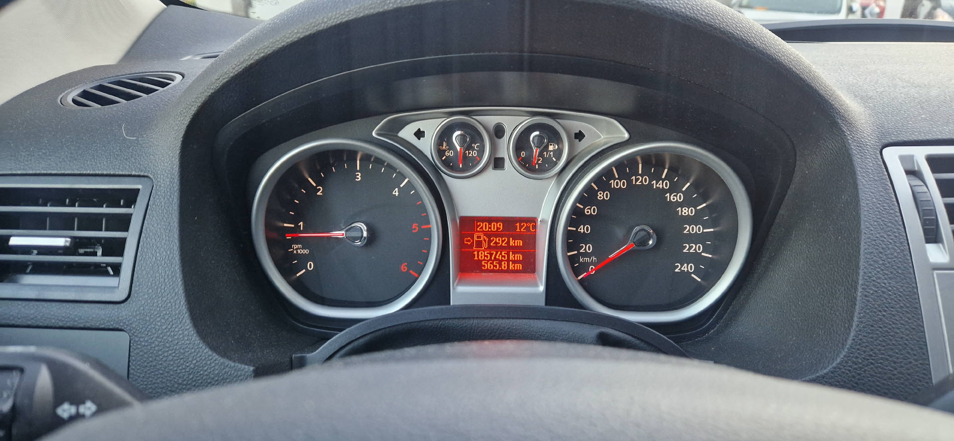 FORD Kuga 2.0 TDCi 140 Carving FPS-image-11