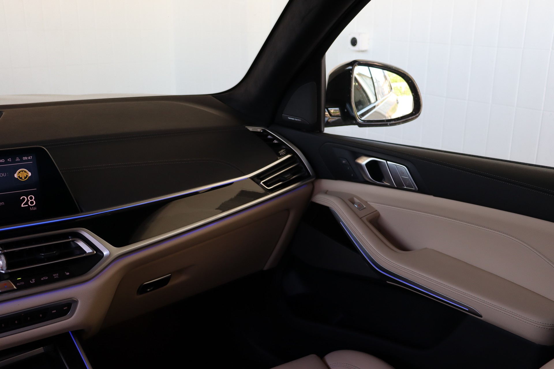 BMW X7 xDrive 48V 40d Steptronic-image-23