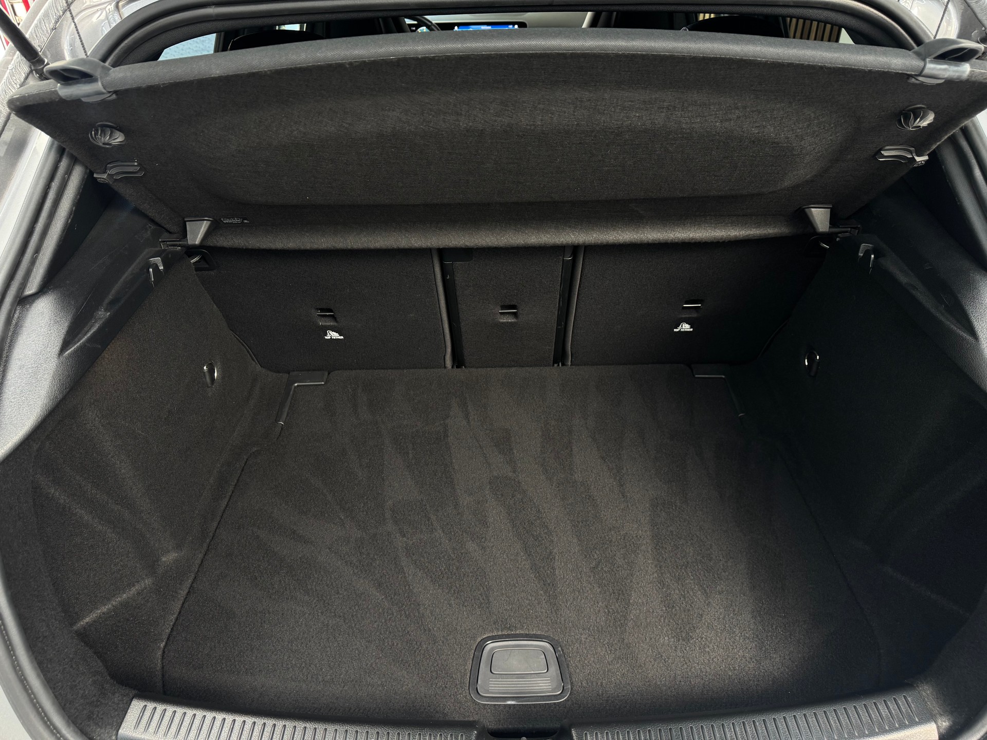MERCEDES-BENZ A 45 S AMG 4Matic+ Speedshift-image-23