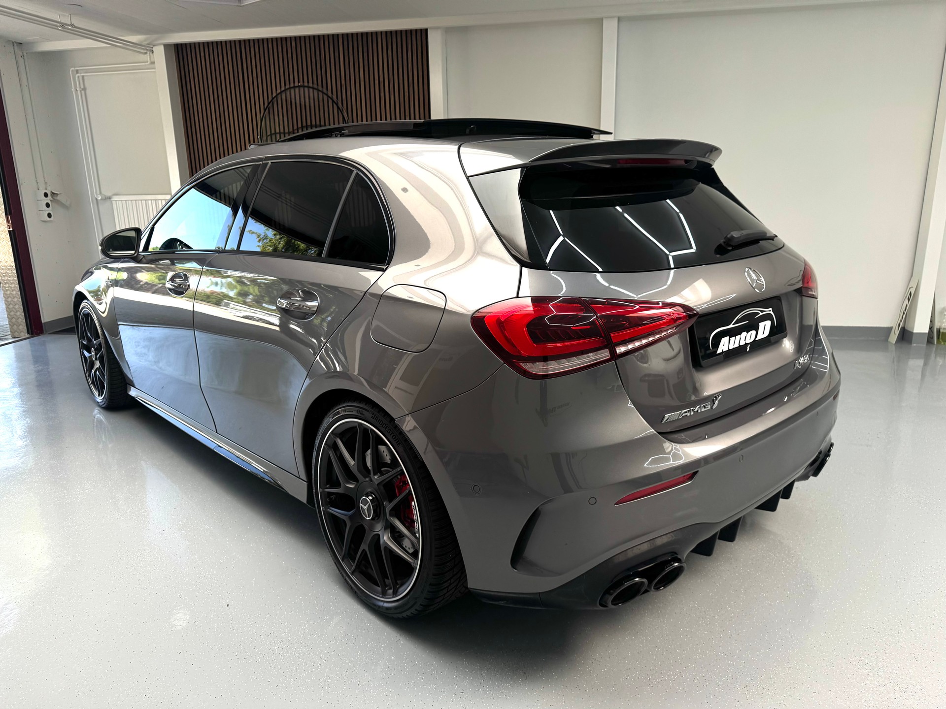 MERCEDES-BENZ A 45 S AMG 4Matic+ Speedshift-image-5