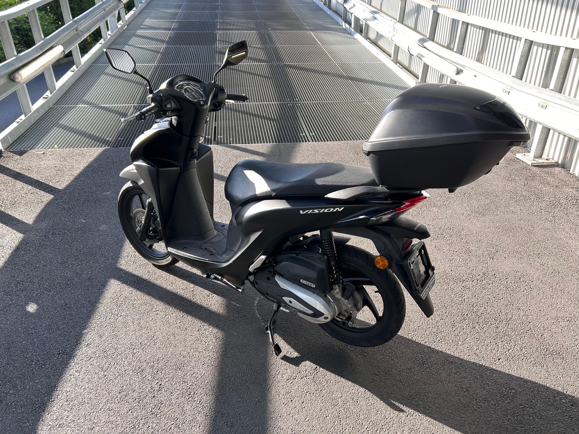 HONDA NSC Vision 110-showroom-element-2