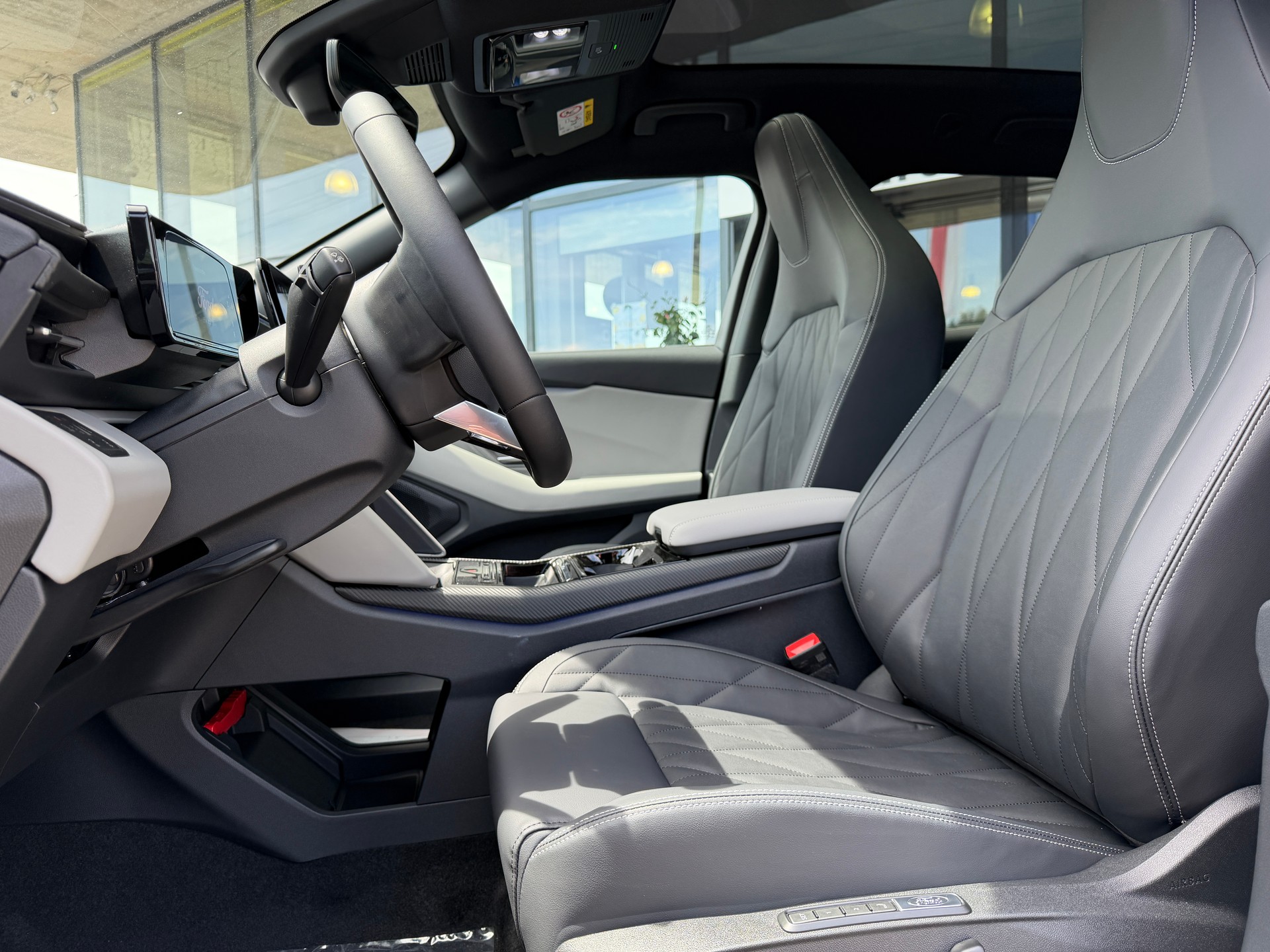FORD Explorer Elektro 77kWh Dual Extended Range Premium AWD-image-5