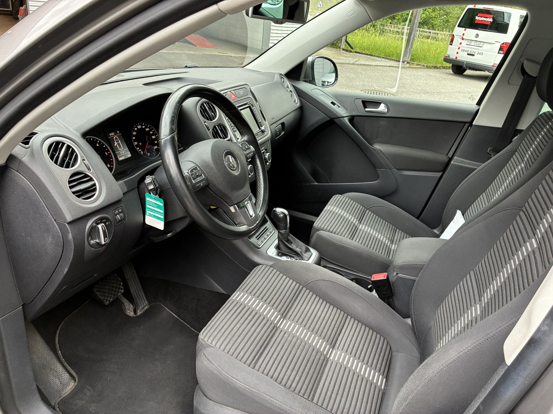 VW Tiguan 2.0TDI Sport&Style DSG 4Motion-image-12
