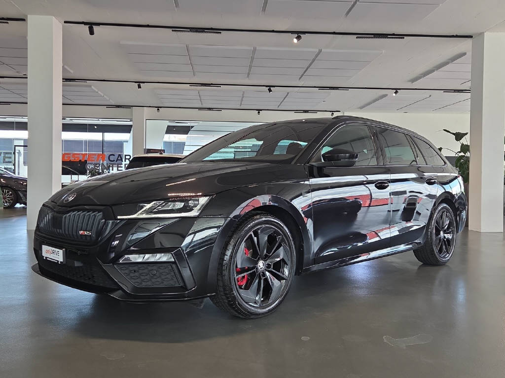 SKODA Octavia Combi 2.0 TSI RS DSG