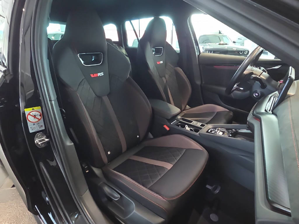 SKODA Octavia Combi 2.0 TSI RS DSG-image-2