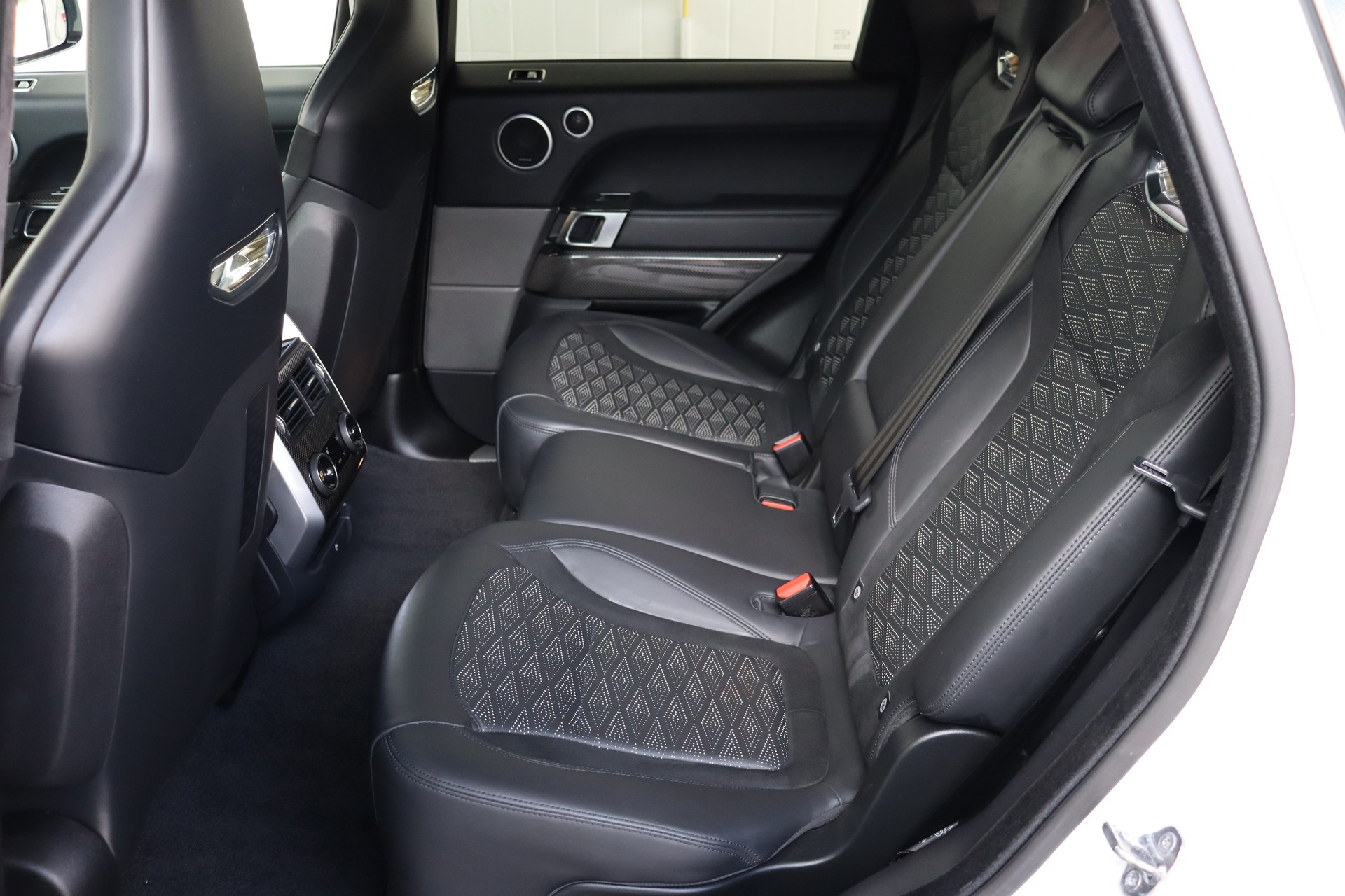 LAND ROVER Range Rover Sport 5.0 V8 S/C SVR Automatic-image-16