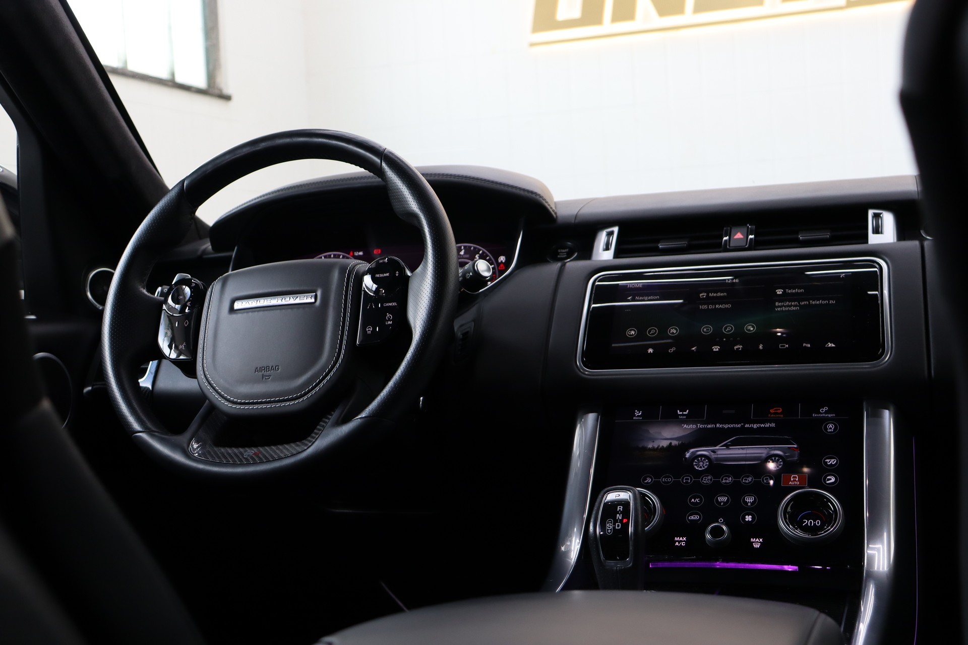 LAND ROVER Range Rover Sport 5.0 V8 S/C SVR Automatic-image-30