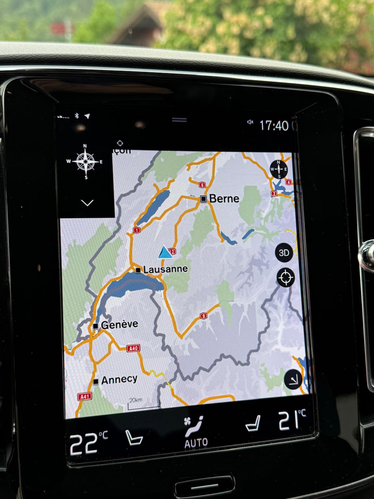 VOLVO XC40 D4 AWD R-Design Geartronic-image-11