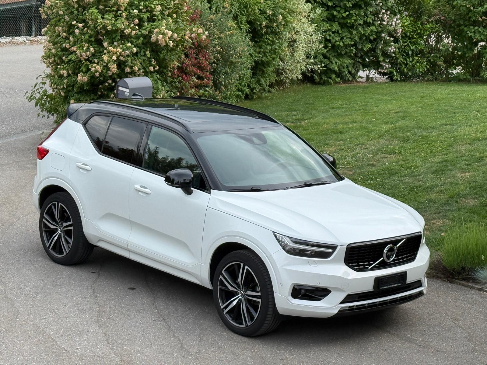 VOLVO XC40 D4 AWD R-Design Geartronic-showroom-element-1