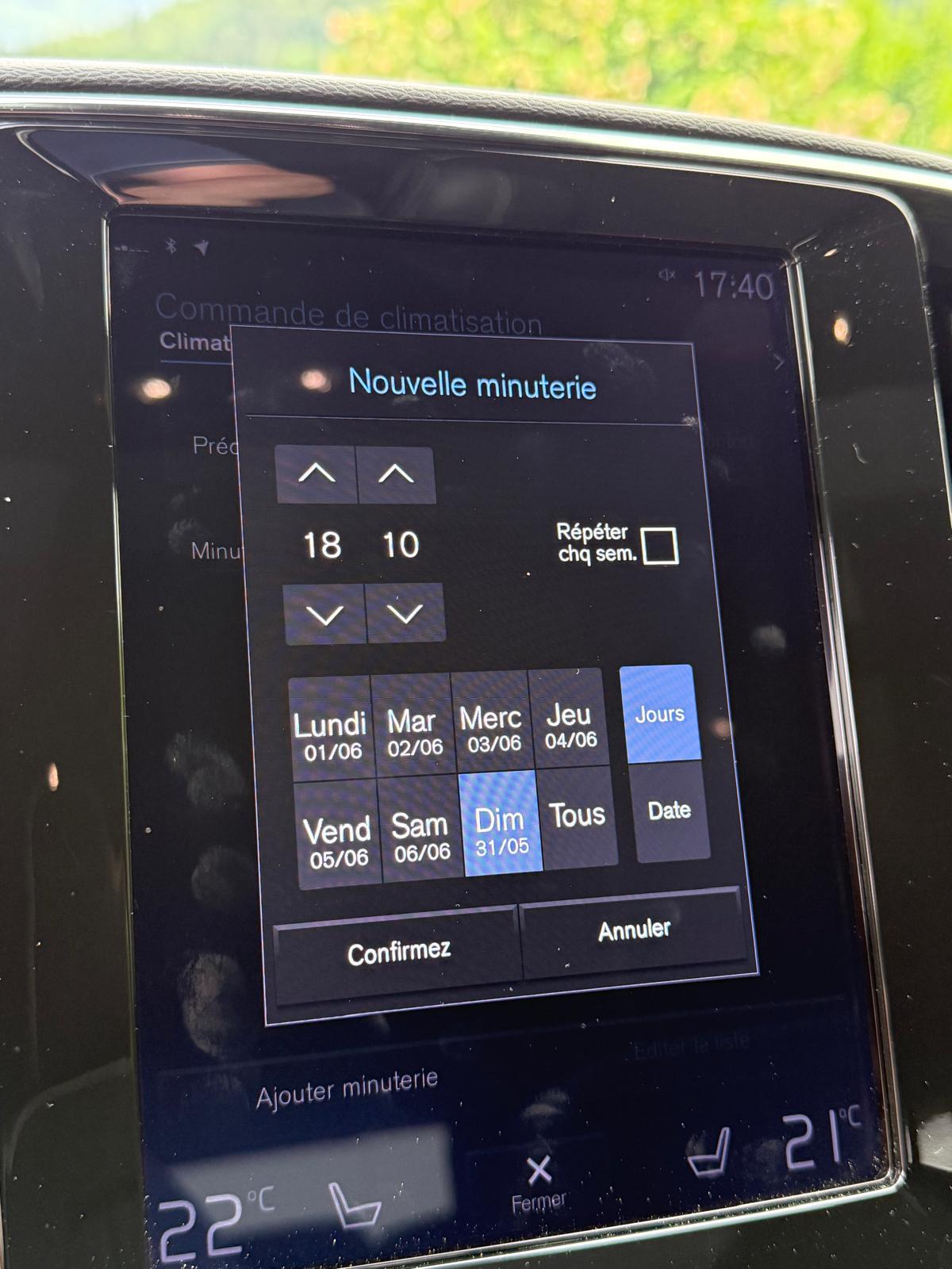 VOLVO XC40 D4 AWD R-Design Geartronic-image-10