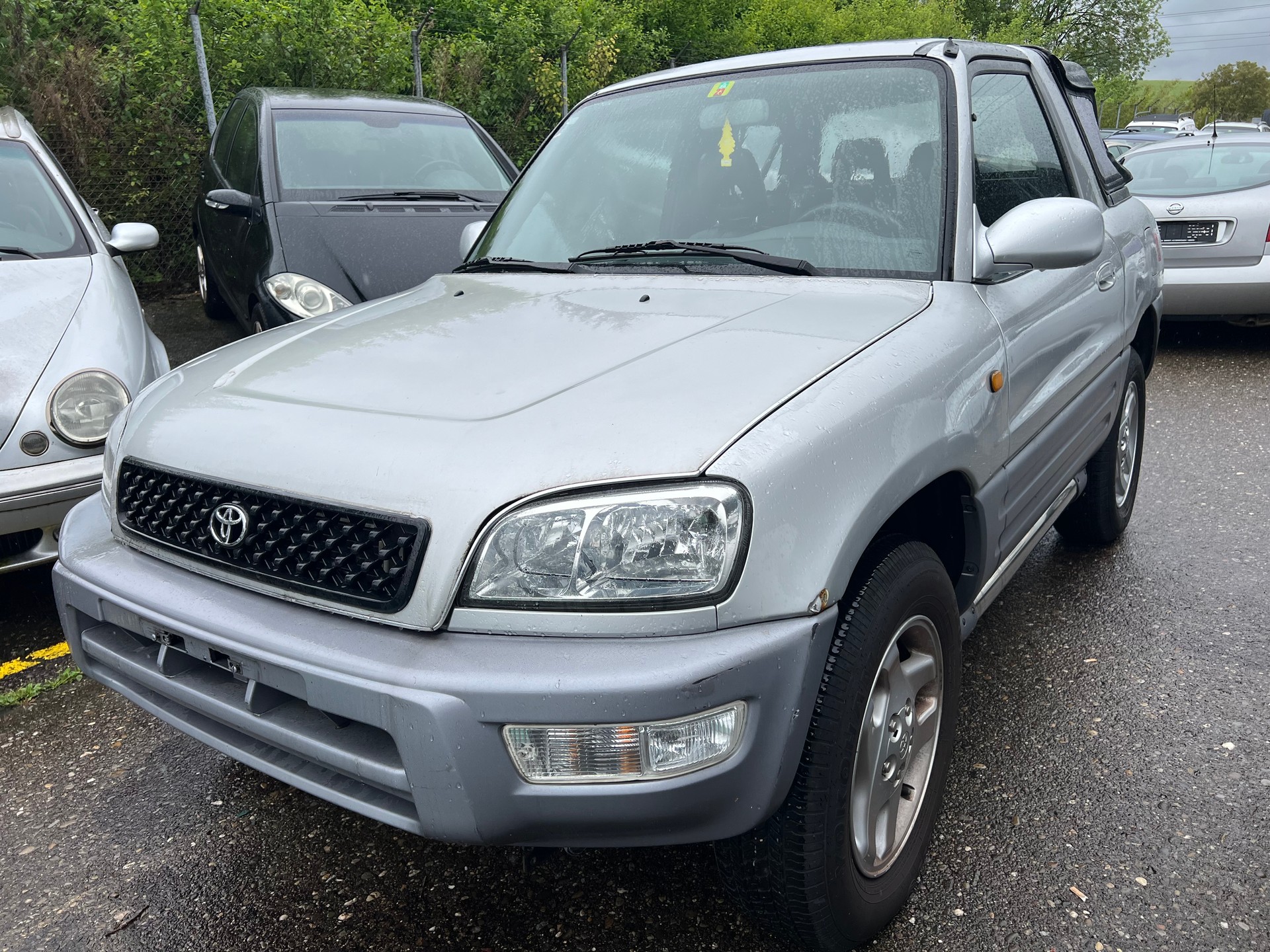 TOYOTA RAV-4 GX Cabrio Automat 2‘0 Benzin