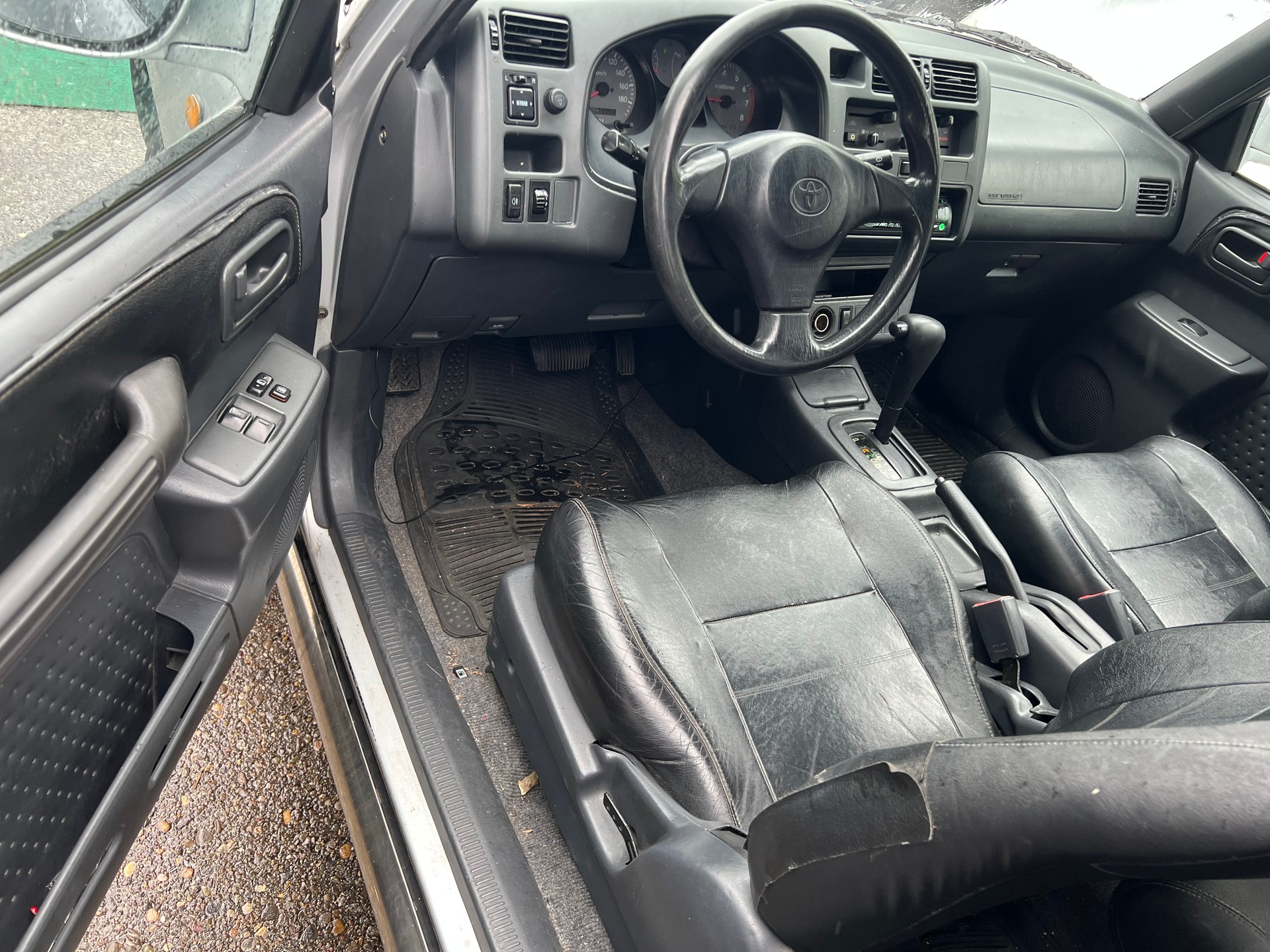 TOYOTA RAV-4 GX Cabrio Automat 2‘0 Benzin-image-15