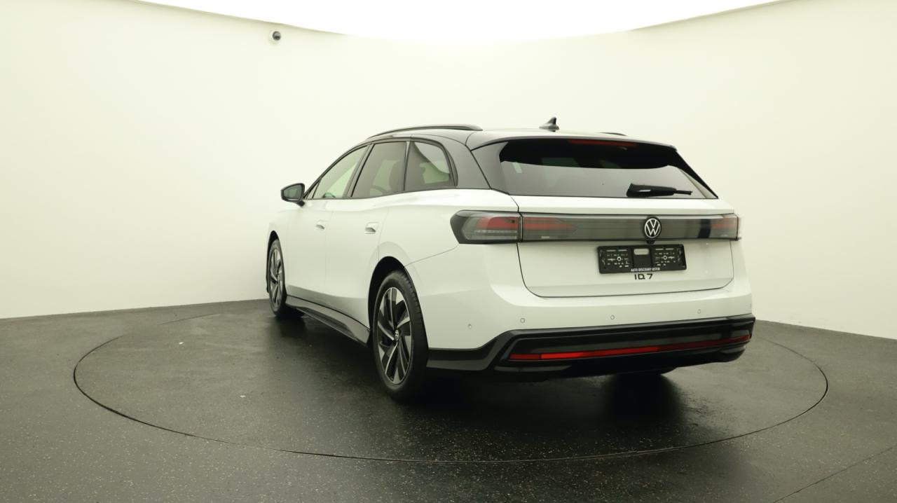 VW ID.7 Tourer Pro 77 kWh Limited-image-3