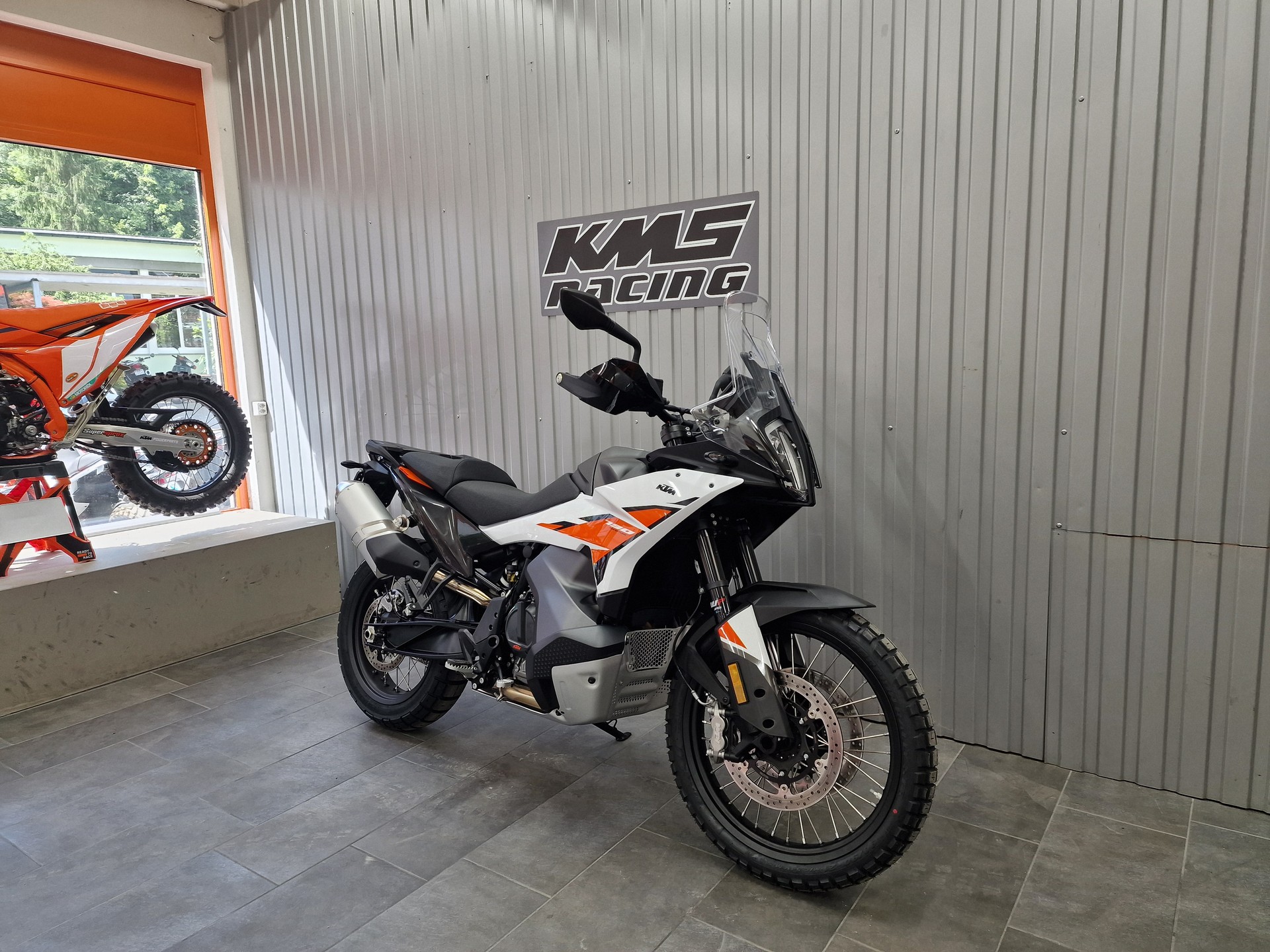 KTM 790 Adventure (35kW)-showroom-element-1