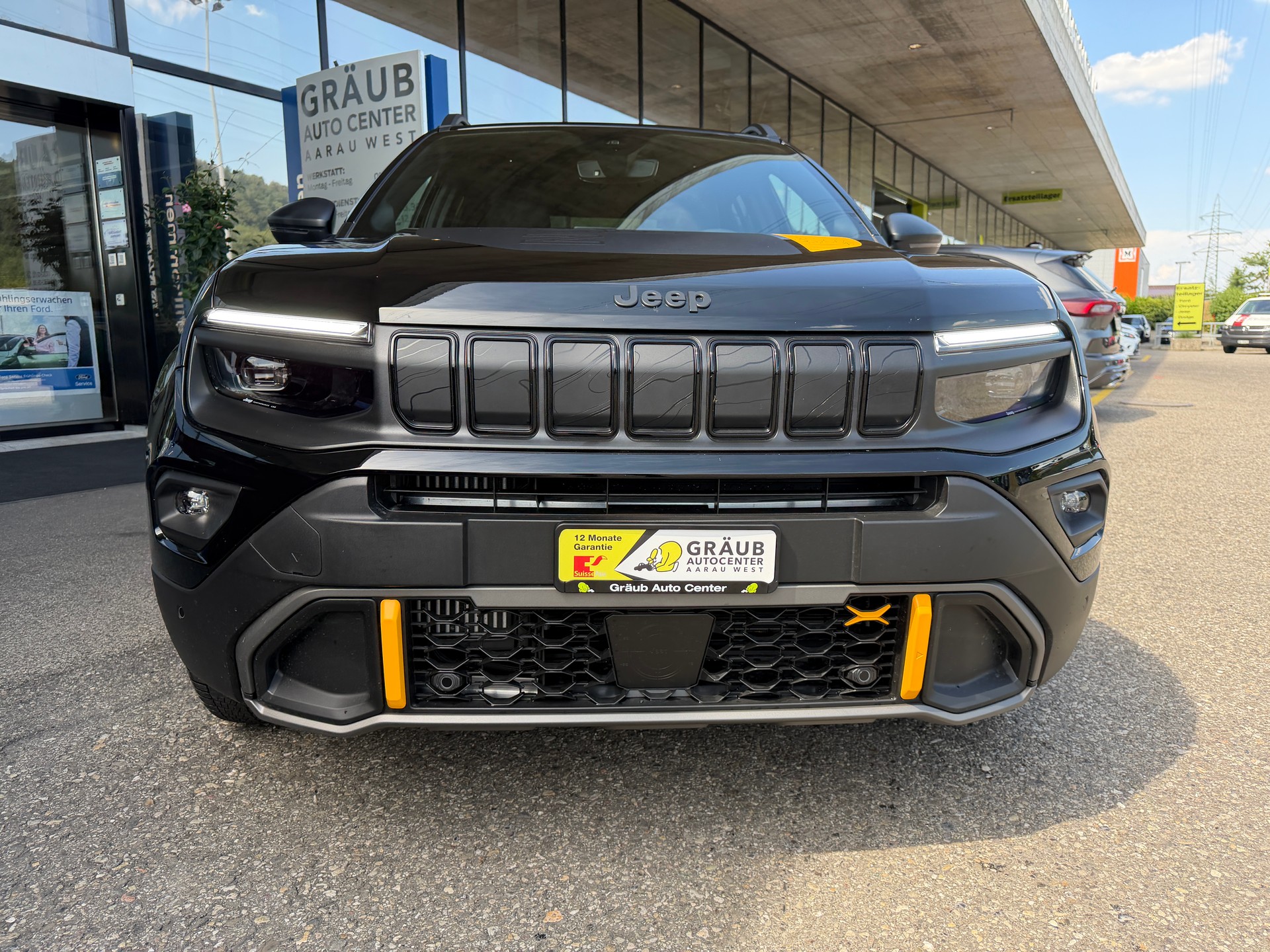 JEEP Avenger 1.2 Turbo MHEV The North Face 4xe-showroom-element-1