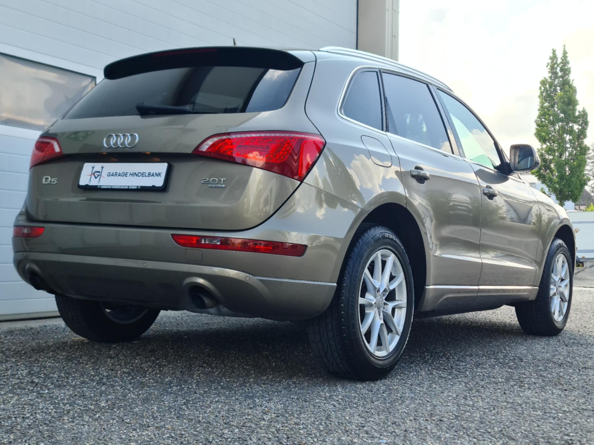 AUDI Q5 2.0 TFSI quattro S-tronic-image-7