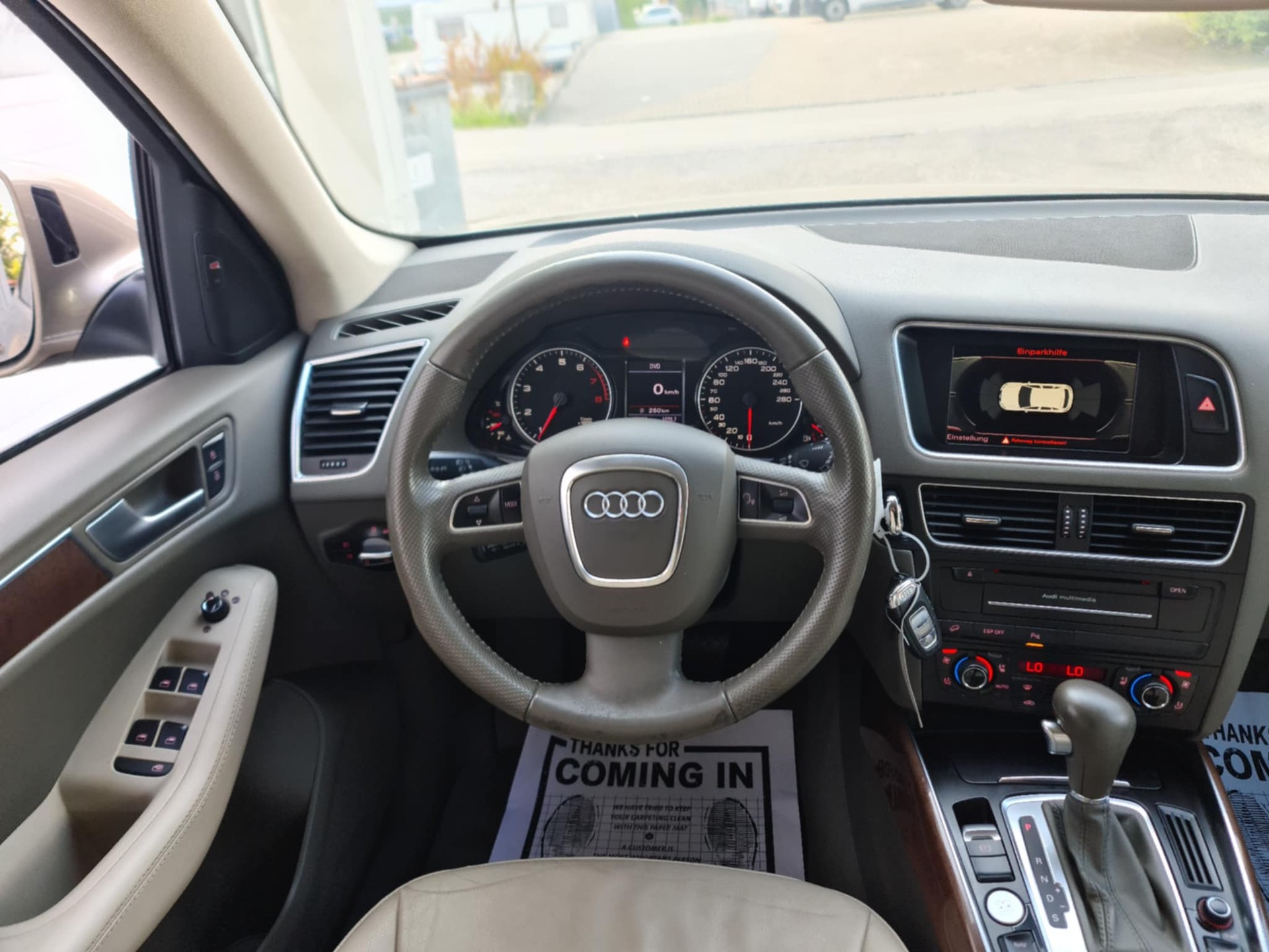 AUDI Q5 2.0 TFSI quattro S-tronic-image-13