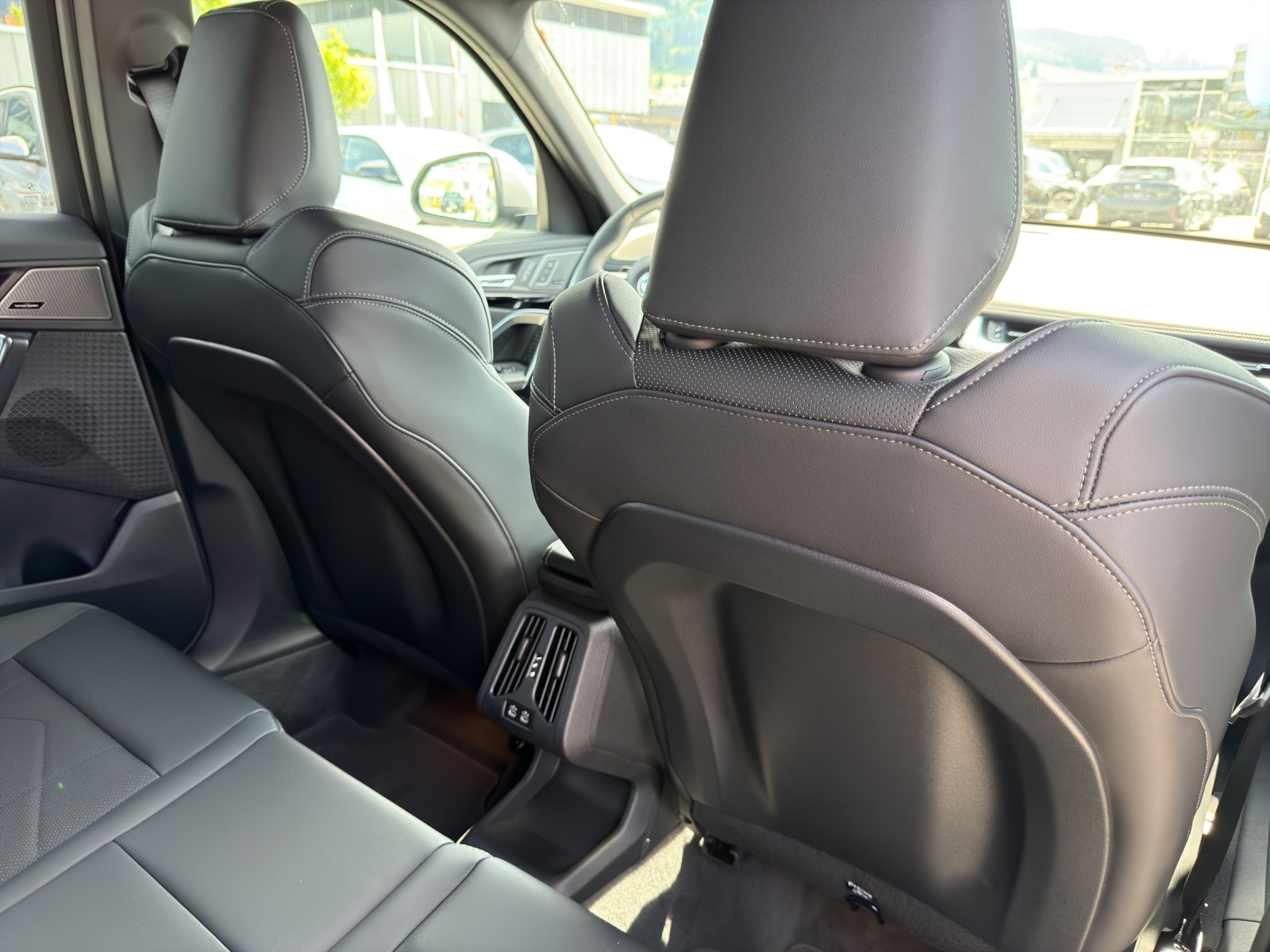 BMW X1 xDrive 20d 48V M Sport-image-19