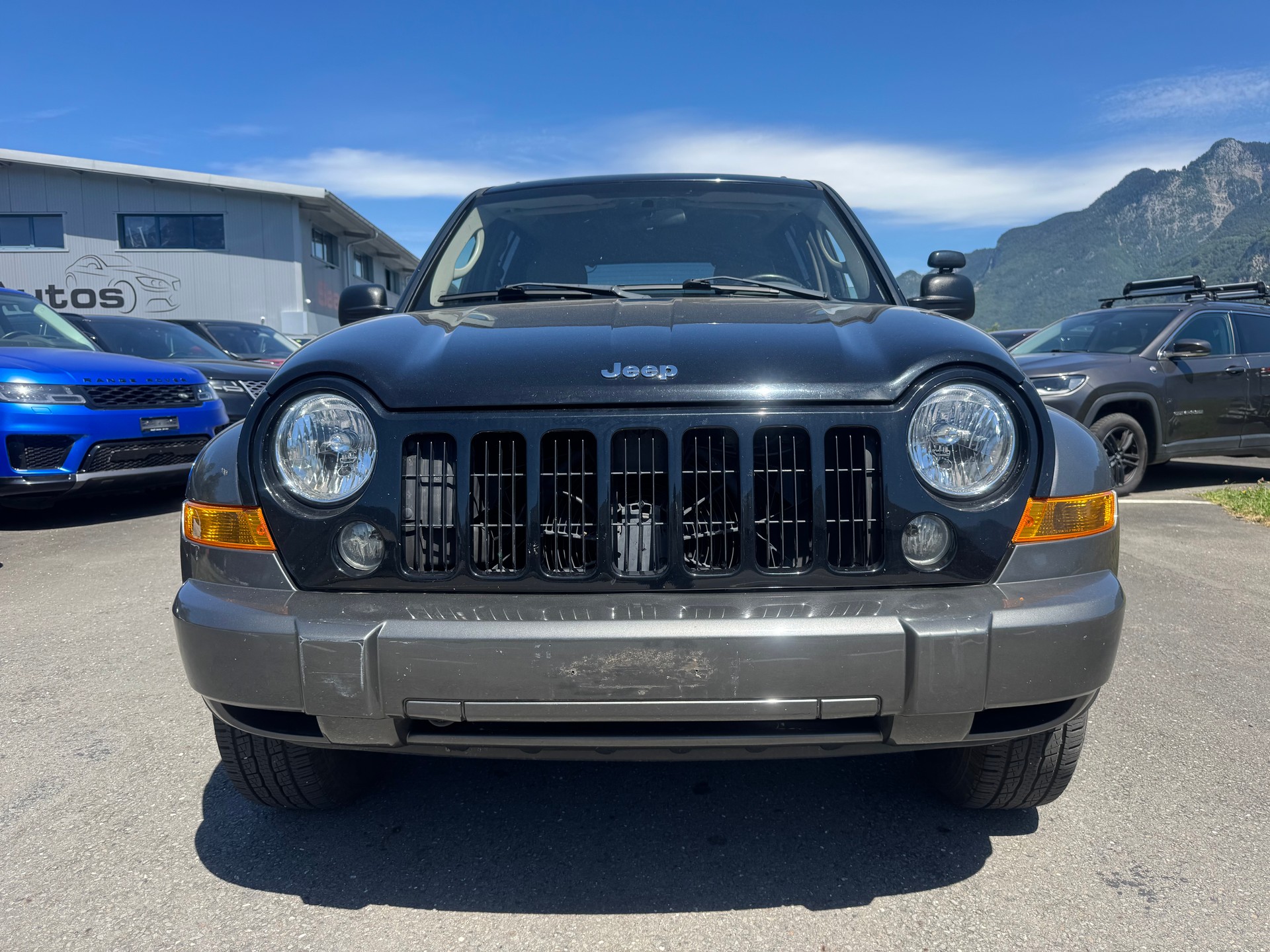 JEEP Cherokee 2.8 CRD Limited-showroom-element-2