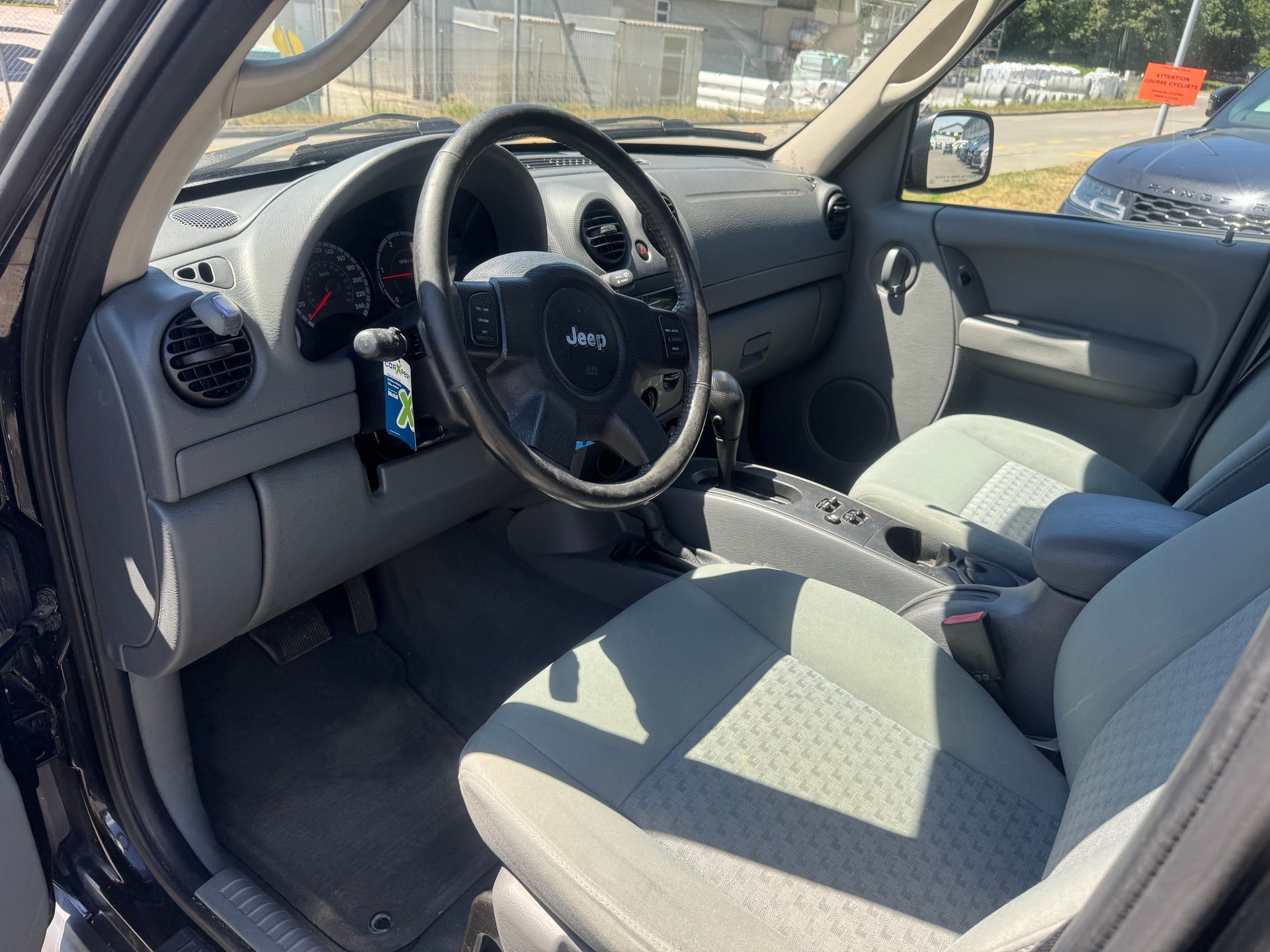 JEEP Cherokee 2.8 CRD Limited-image-13