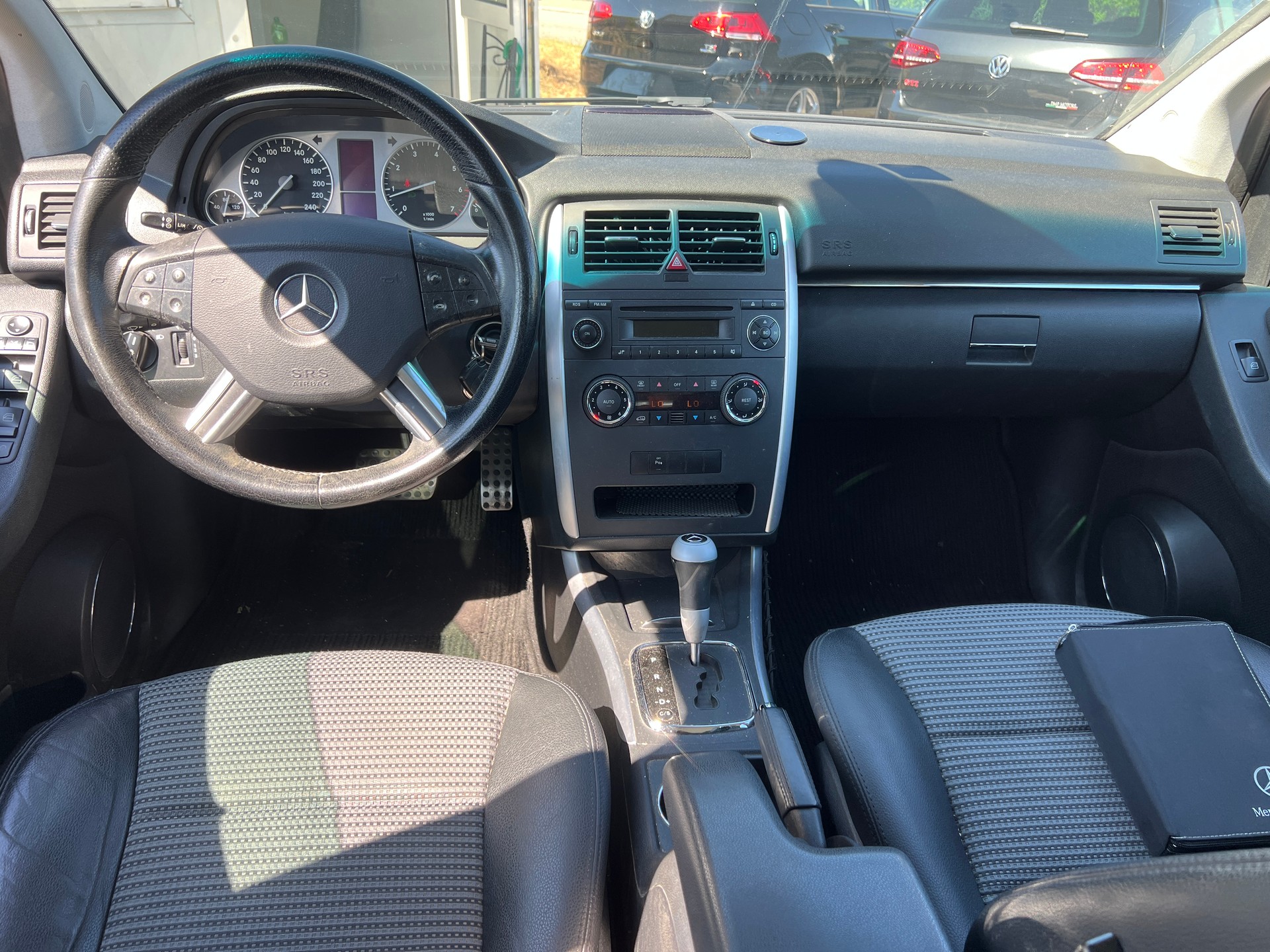 MERCEDES-BENZ B 200-image-5