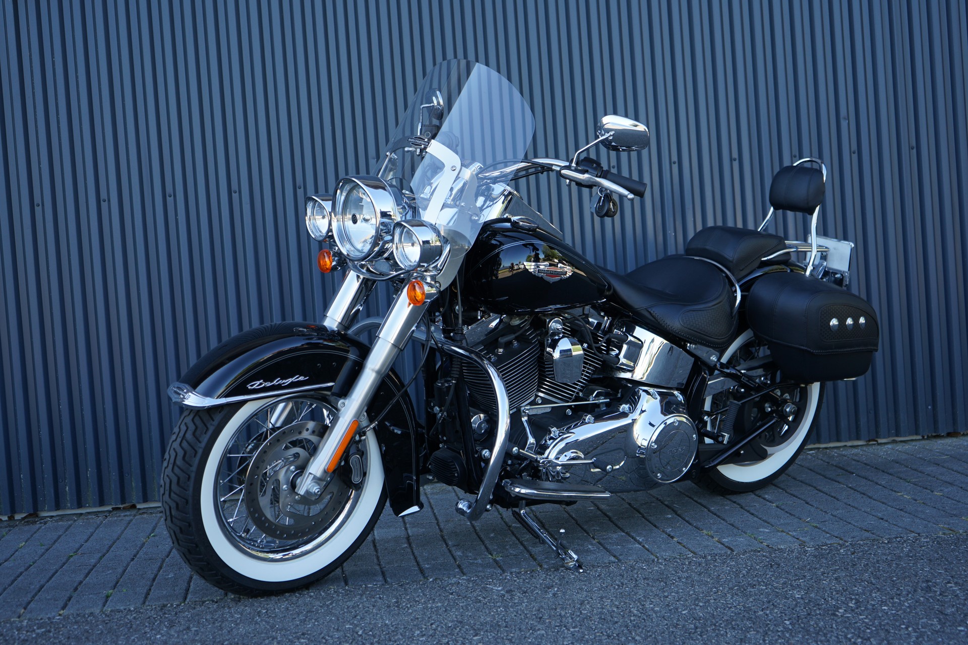 HARLEY-DAVIDSON FLSTN Softail Deluxe ABS-image-1