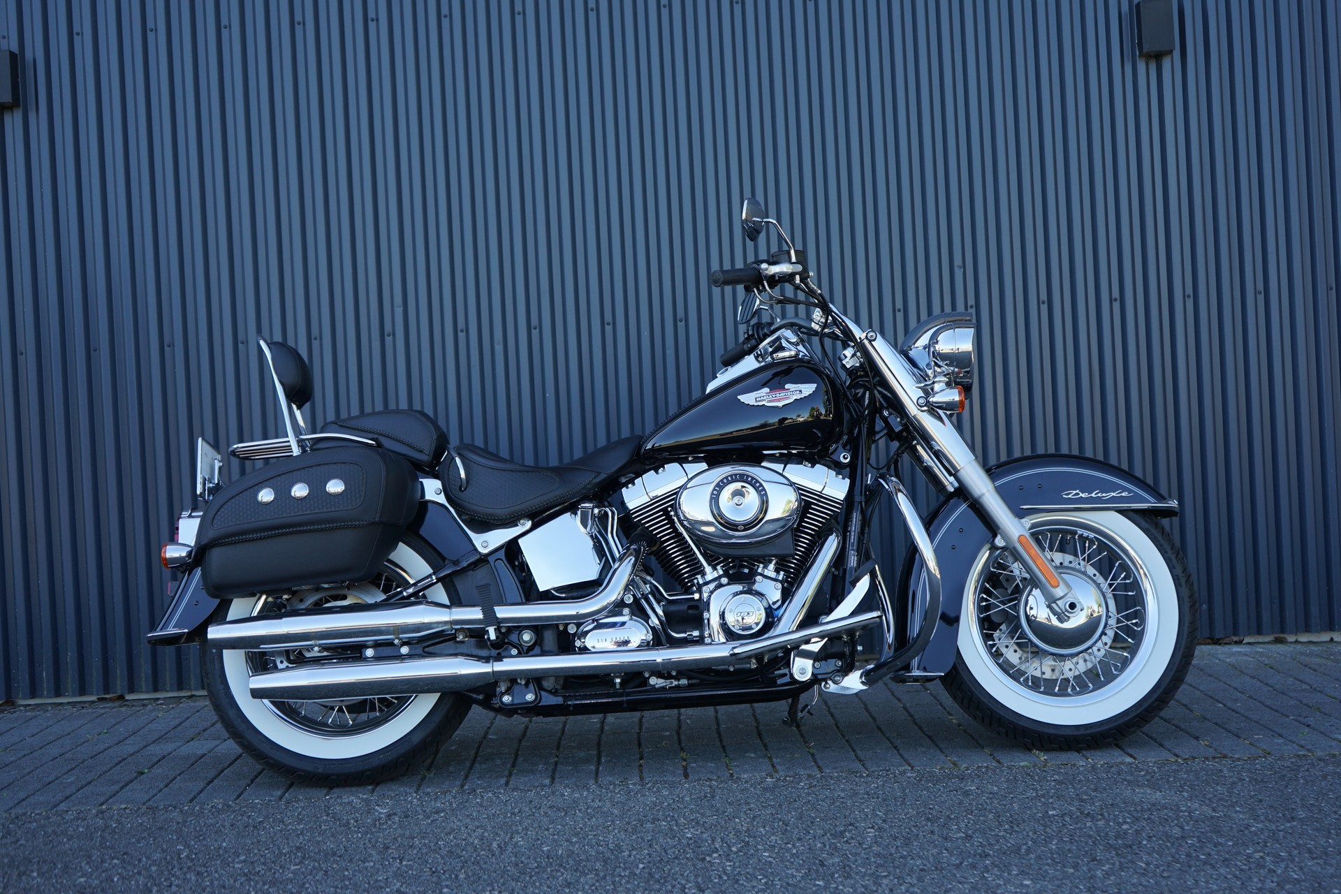 HARLEY-DAVIDSON FLSTN Softail Deluxe ABS-image-0