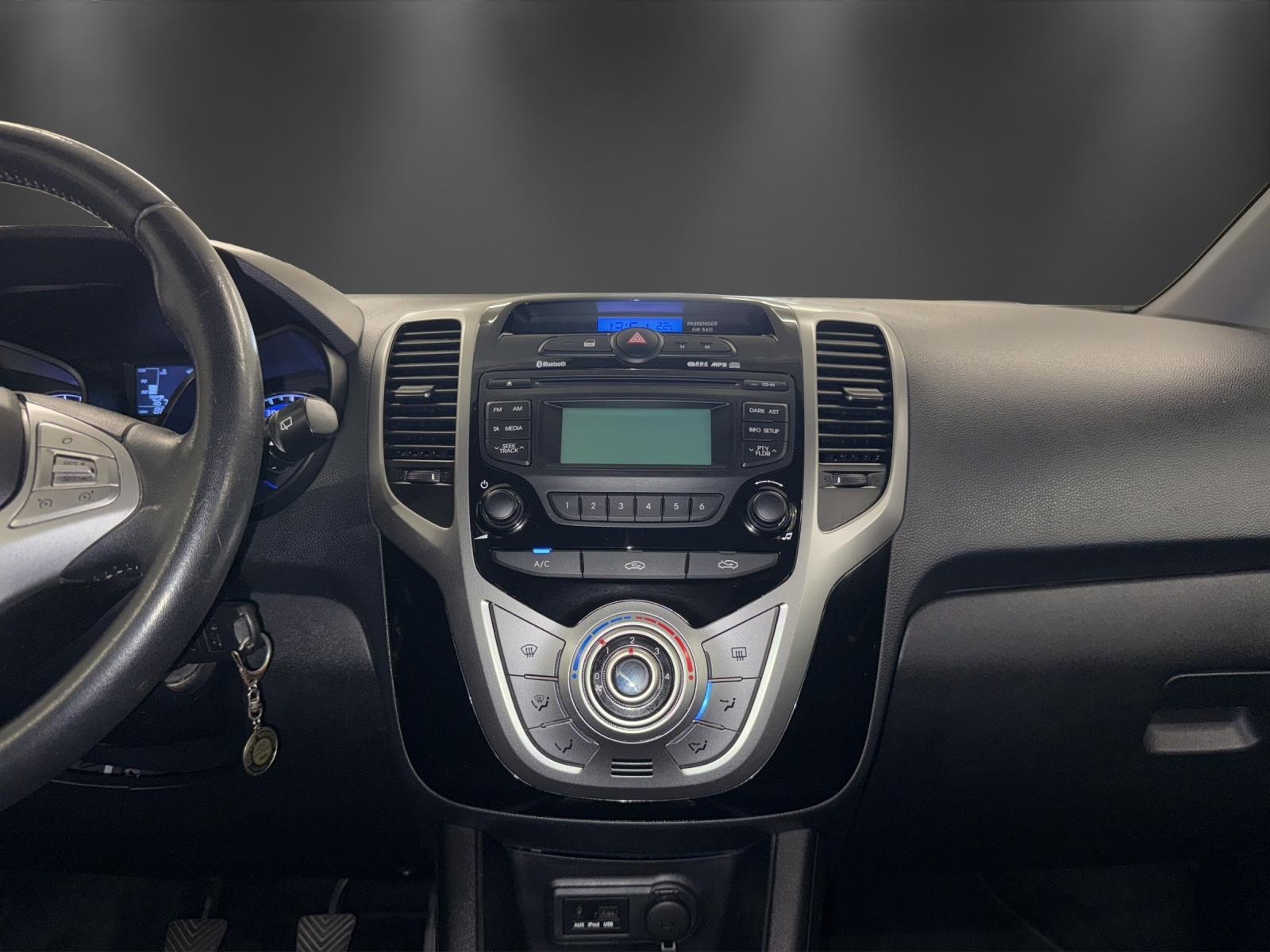 HYUNDAI iX20 1.6 Premium-image-10