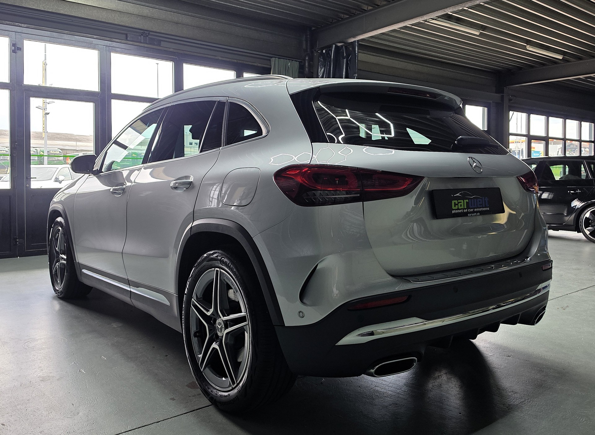 MERCEDES-BENZ GLA 250 AMG Line 4matic-image-7