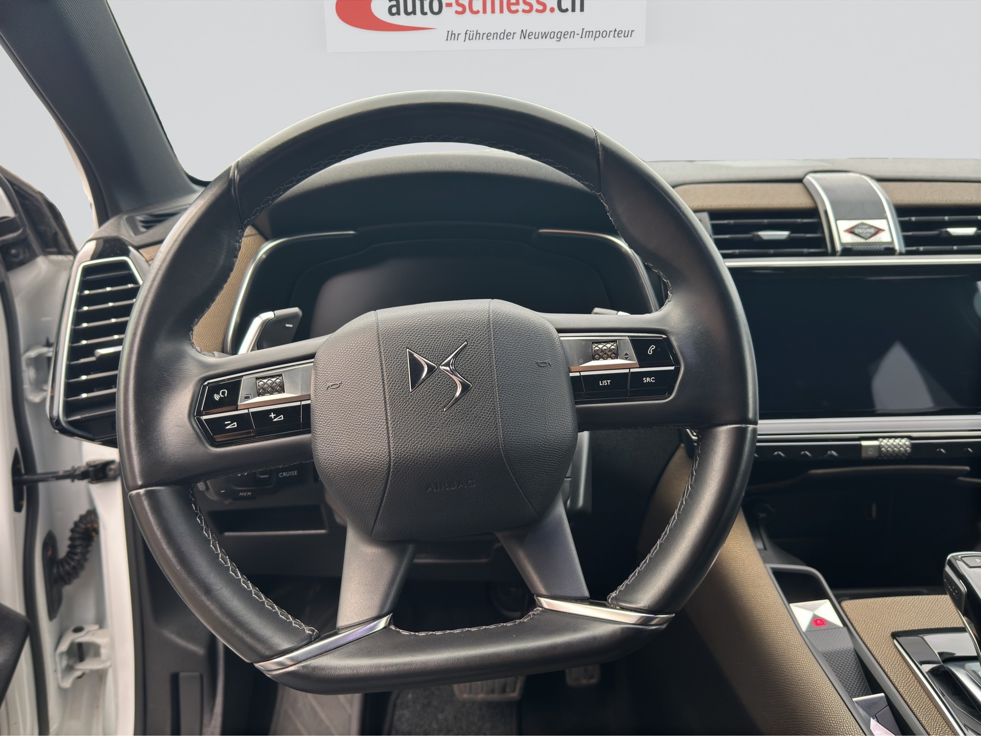 DS AUTOMOBILES DS 7 Crossback E-Tense 225 Bastille+-image-8