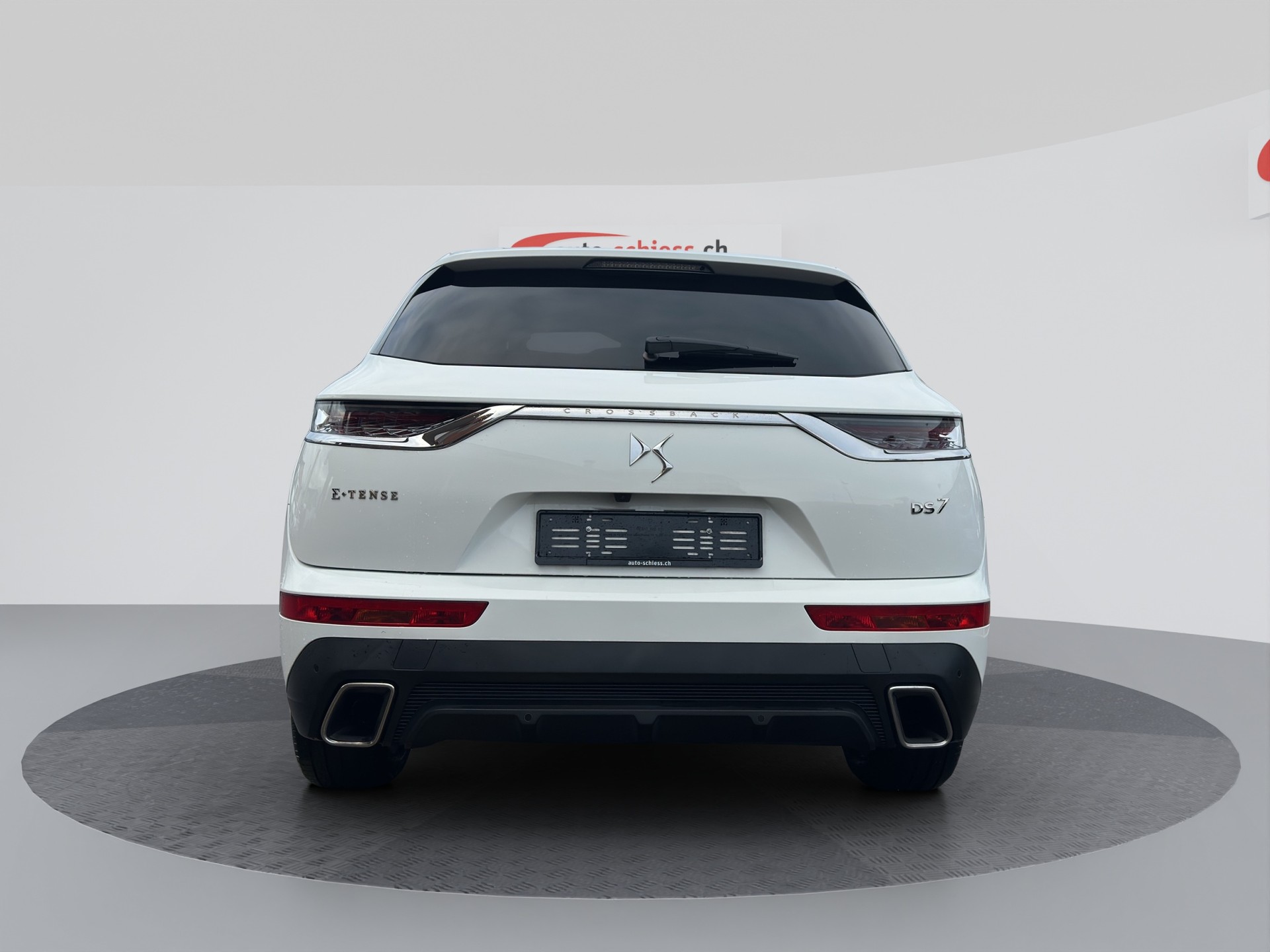 DS AUTOMOBILES DS 7 Crossback E-Tense 225 Bastille+-showroom-element-3