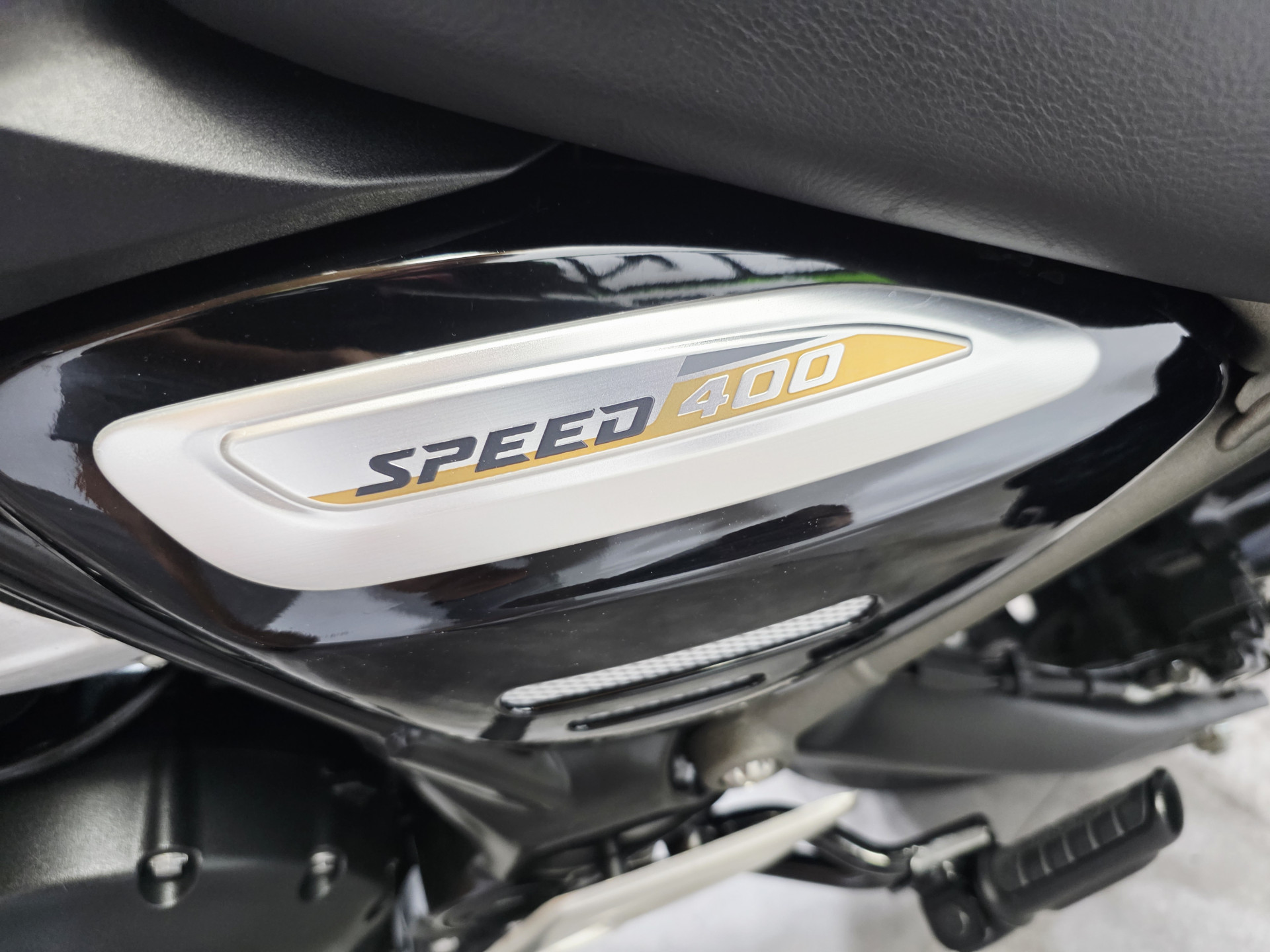 TRIUMPH Speed 400-image-4