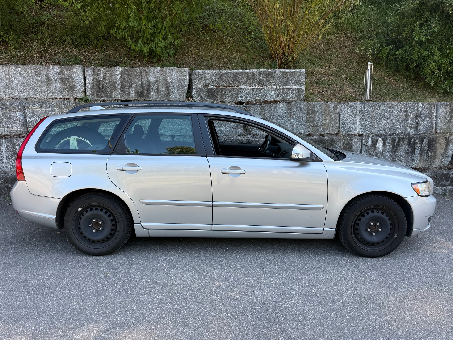 VOLVO V50 2.0D Momentum Automat-image-7