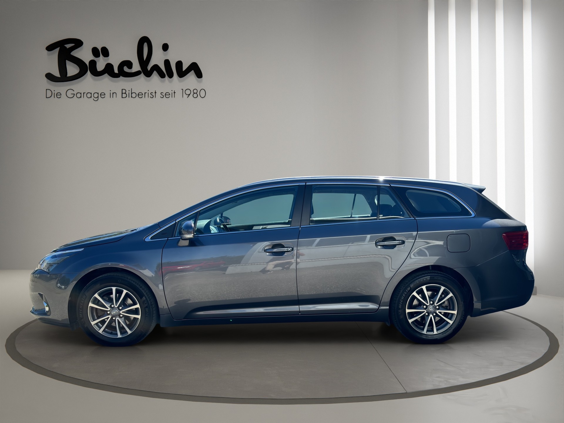 TOYOTA Avensis Sportswagon 2.0 Linea Luna Multidrive-showroom-element-3