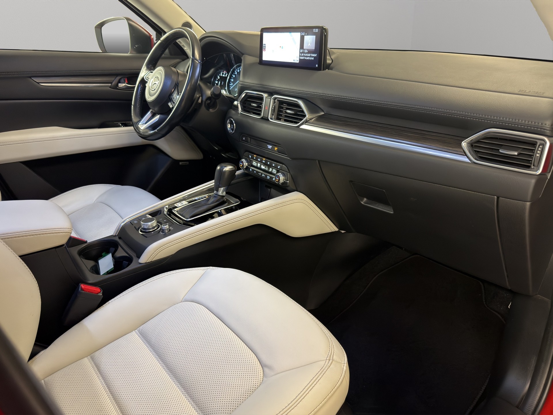 MAZDA CX-5 2.0 Revolution AWD-image-9