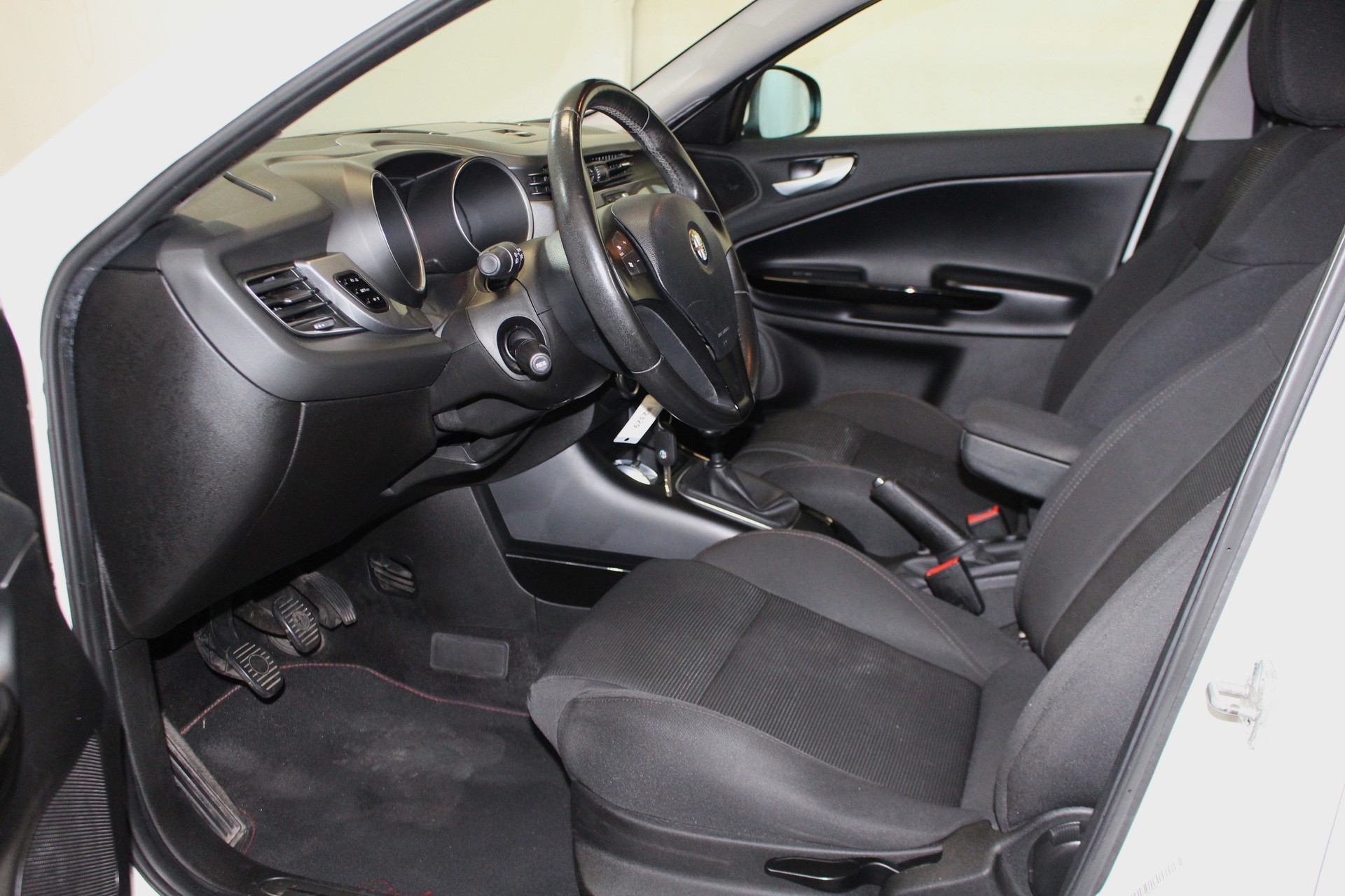 ALFA ROMEO Giulietta 1.4 TB Distinctive-image-6