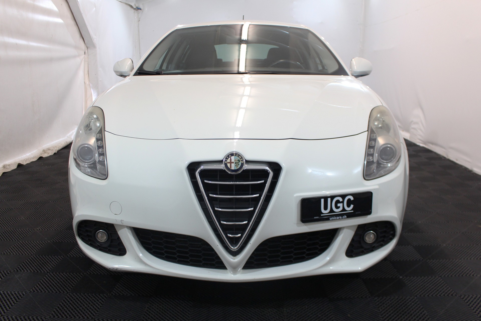 ALFA ROMEO Giulietta 1.4 TB Distinctive-showroom-element-1