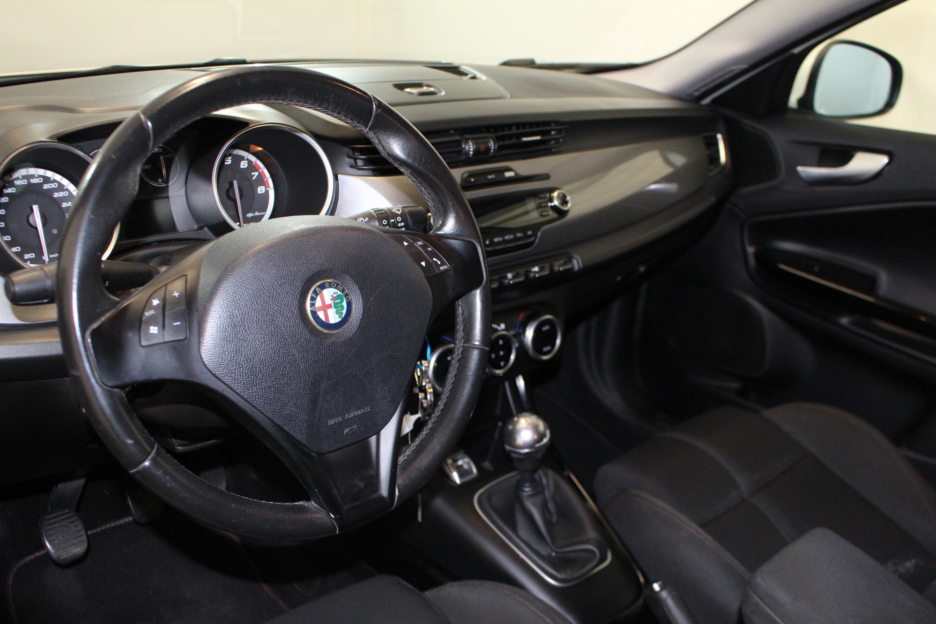 ALFA ROMEO Giulietta 1.4 TB Distinctive-image-11
