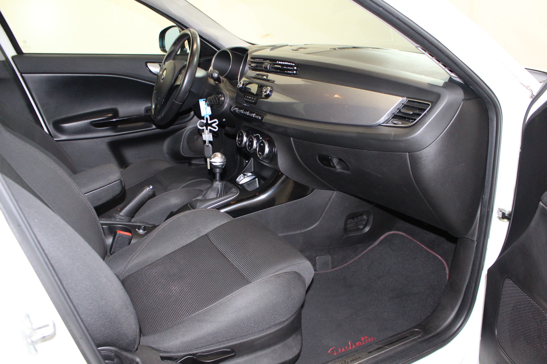 ALFA ROMEO Giulietta 1.4 TB Distinctive-image-10